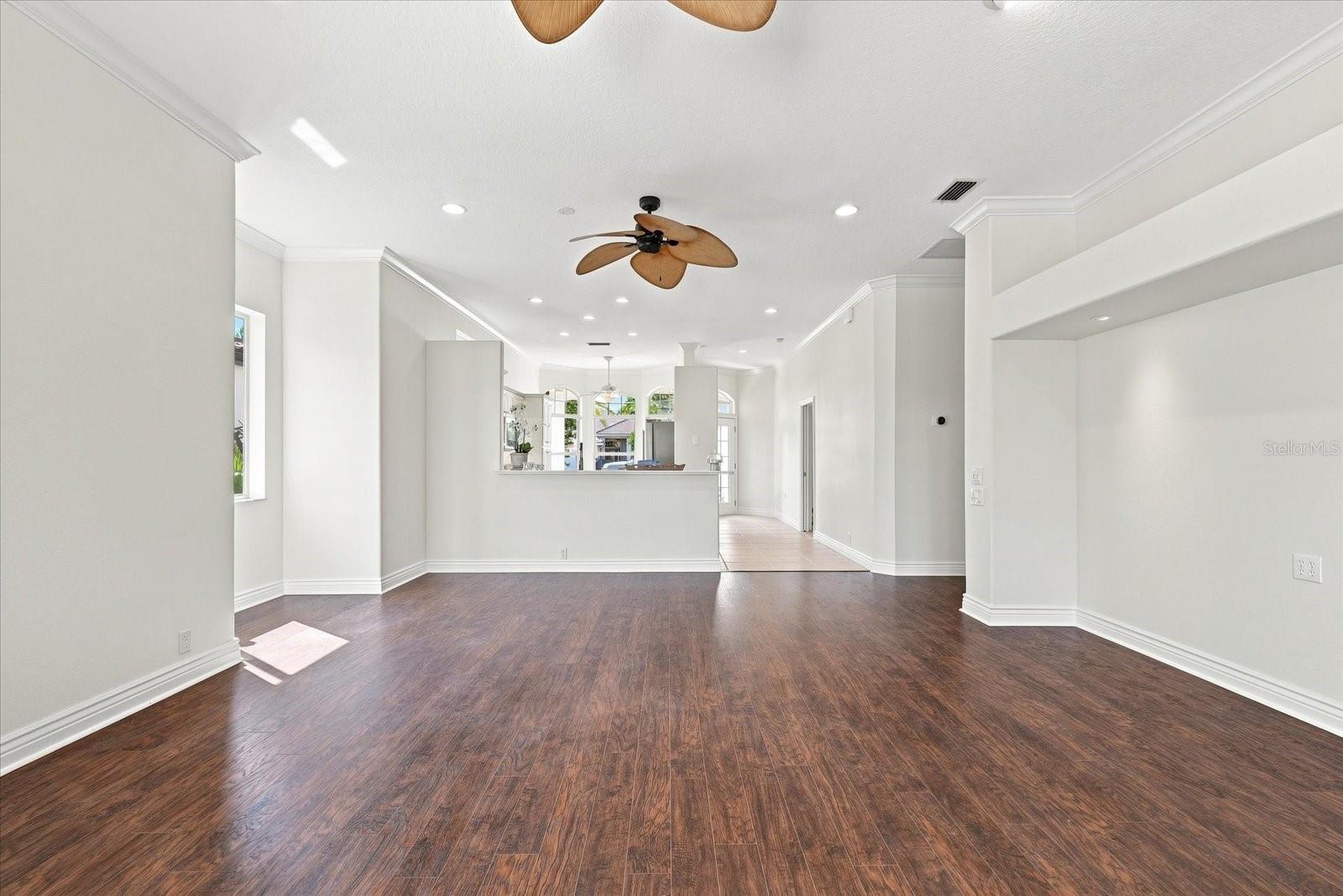 10209 SILVERADO CIR