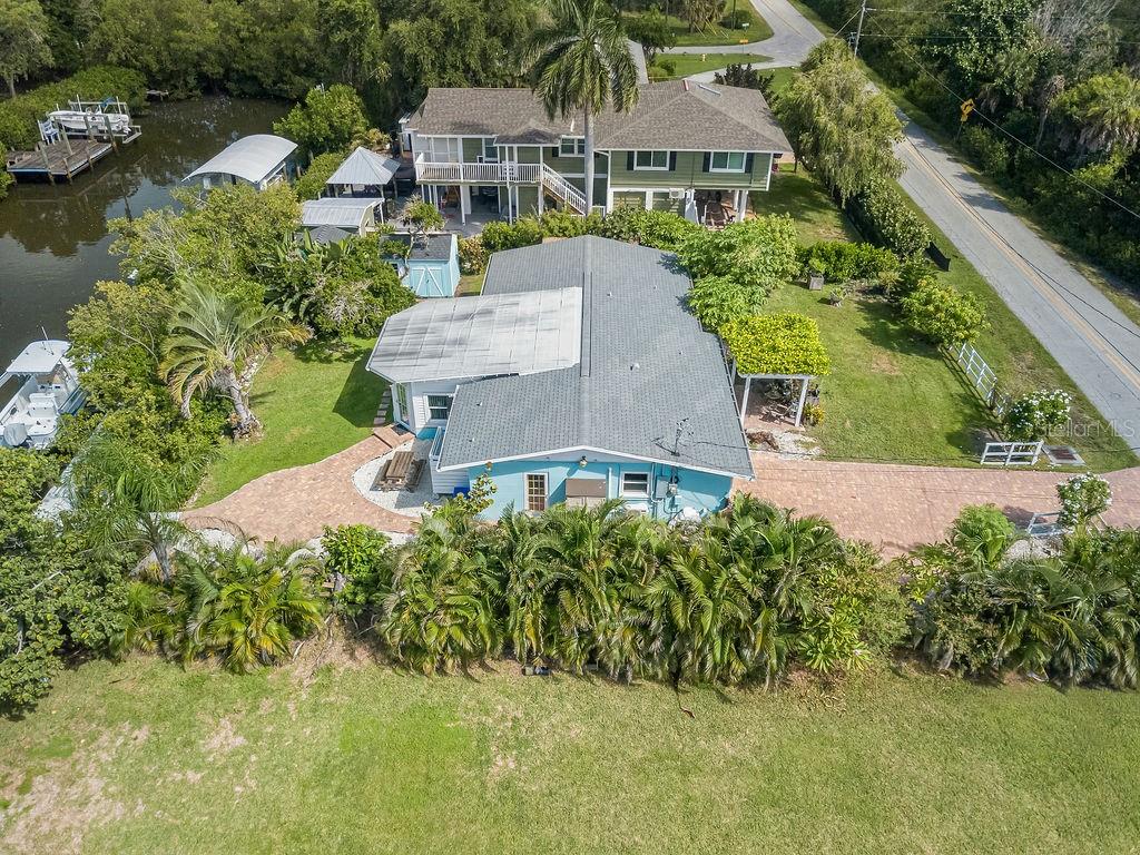 1831 BAYSHORE DR