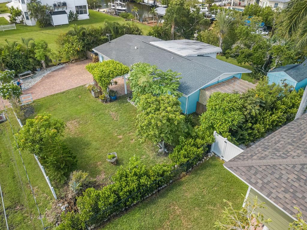1831 BAYSHORE DR
