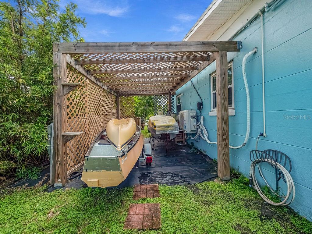 1831 BAYSHORE DR
