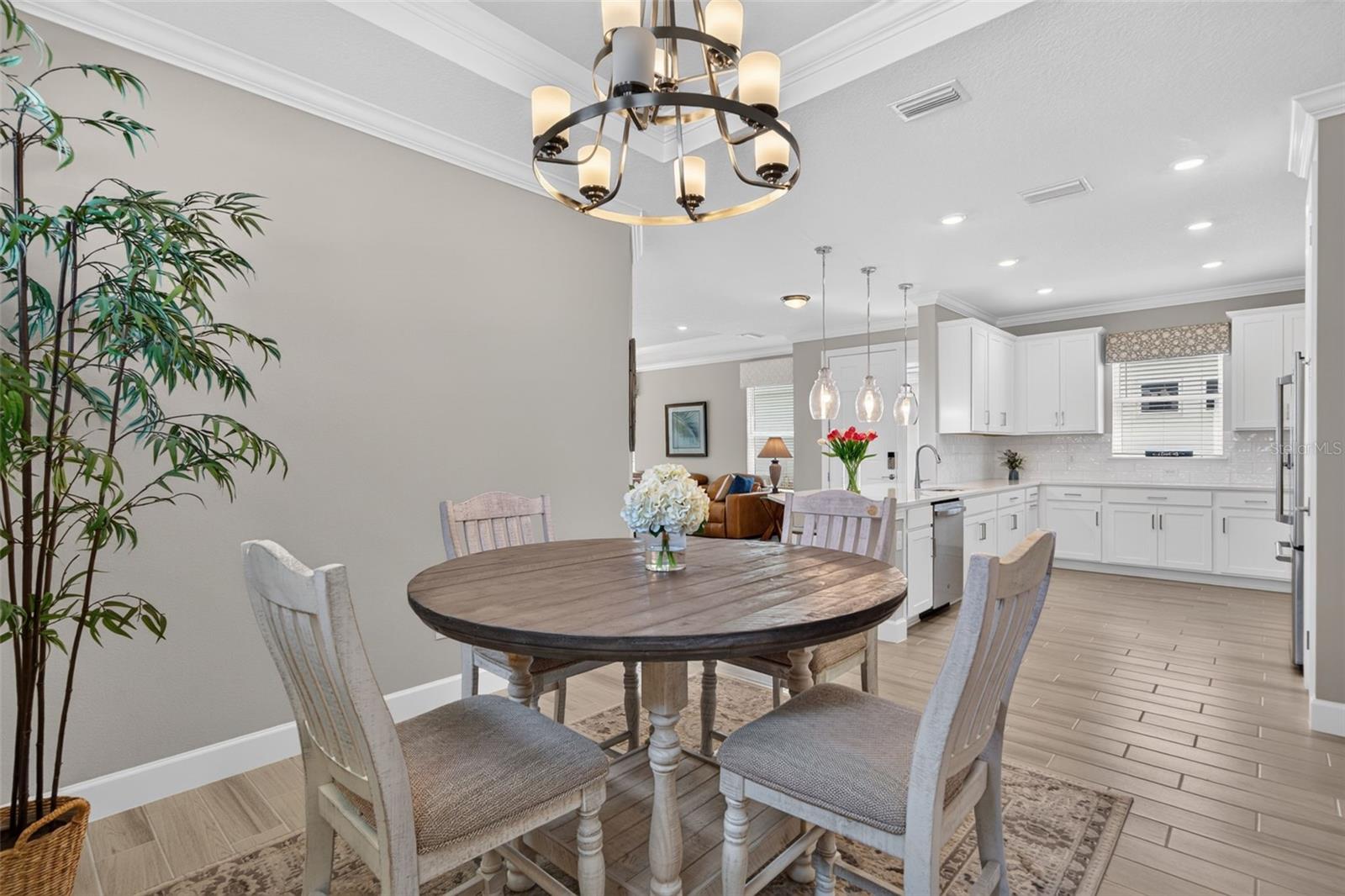 3359 ALBA CIR