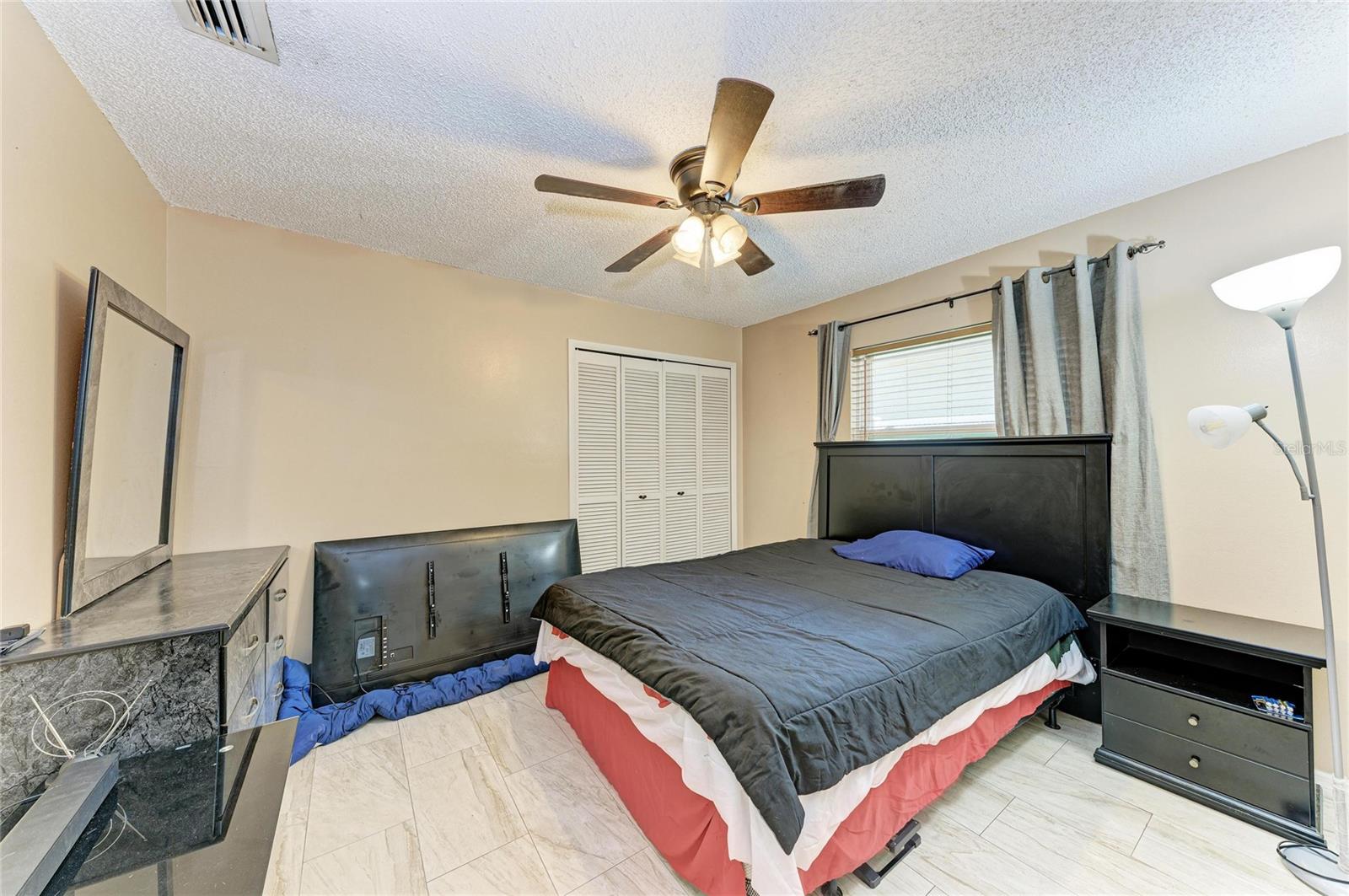 1520 SUNNYHILLS DR