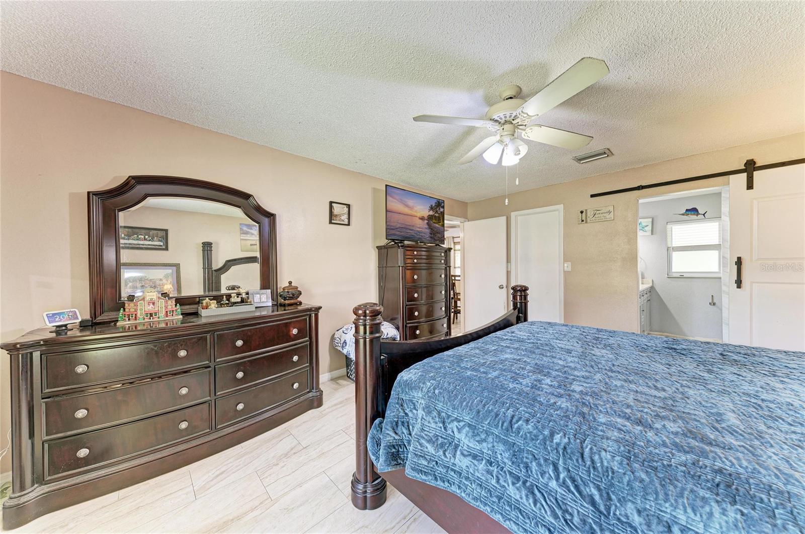 1520 SUNNYHILLS DR
