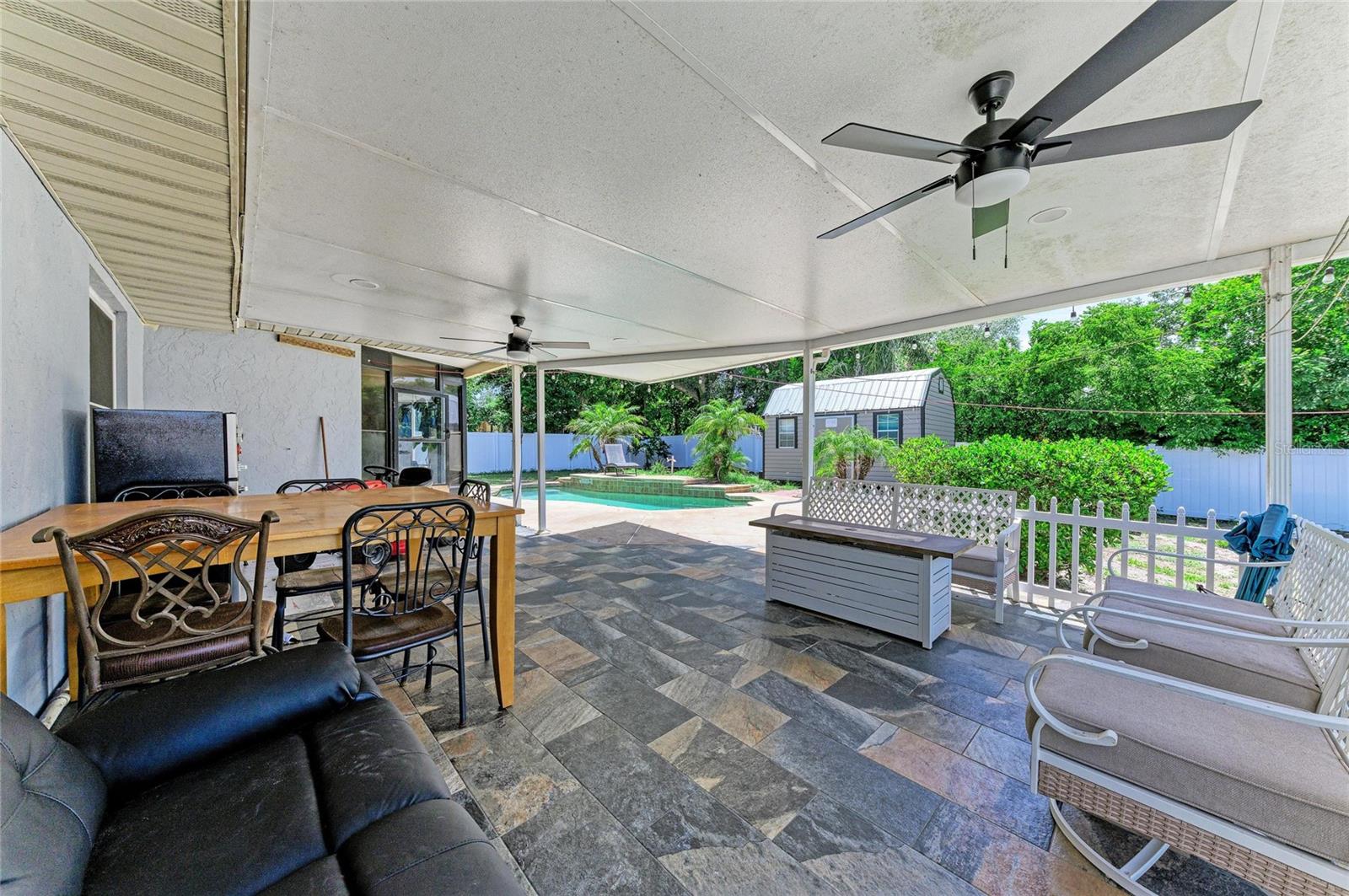 1520 SUNNYHILLS DR