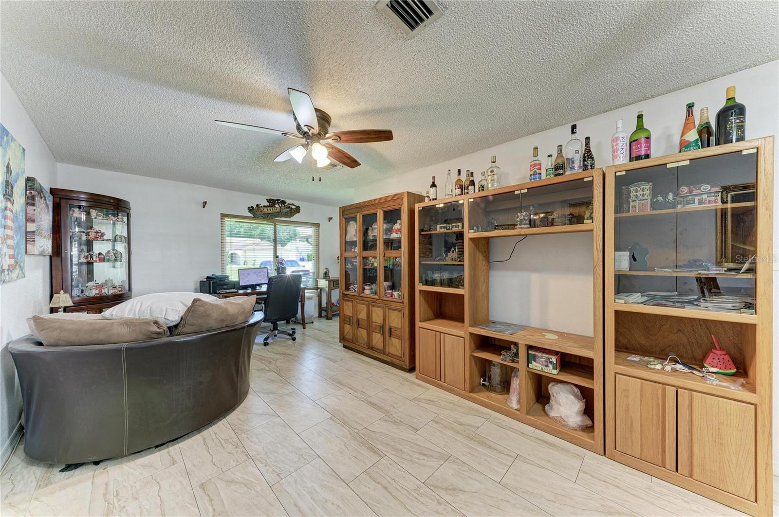 1520 SUNNYHILLS DR