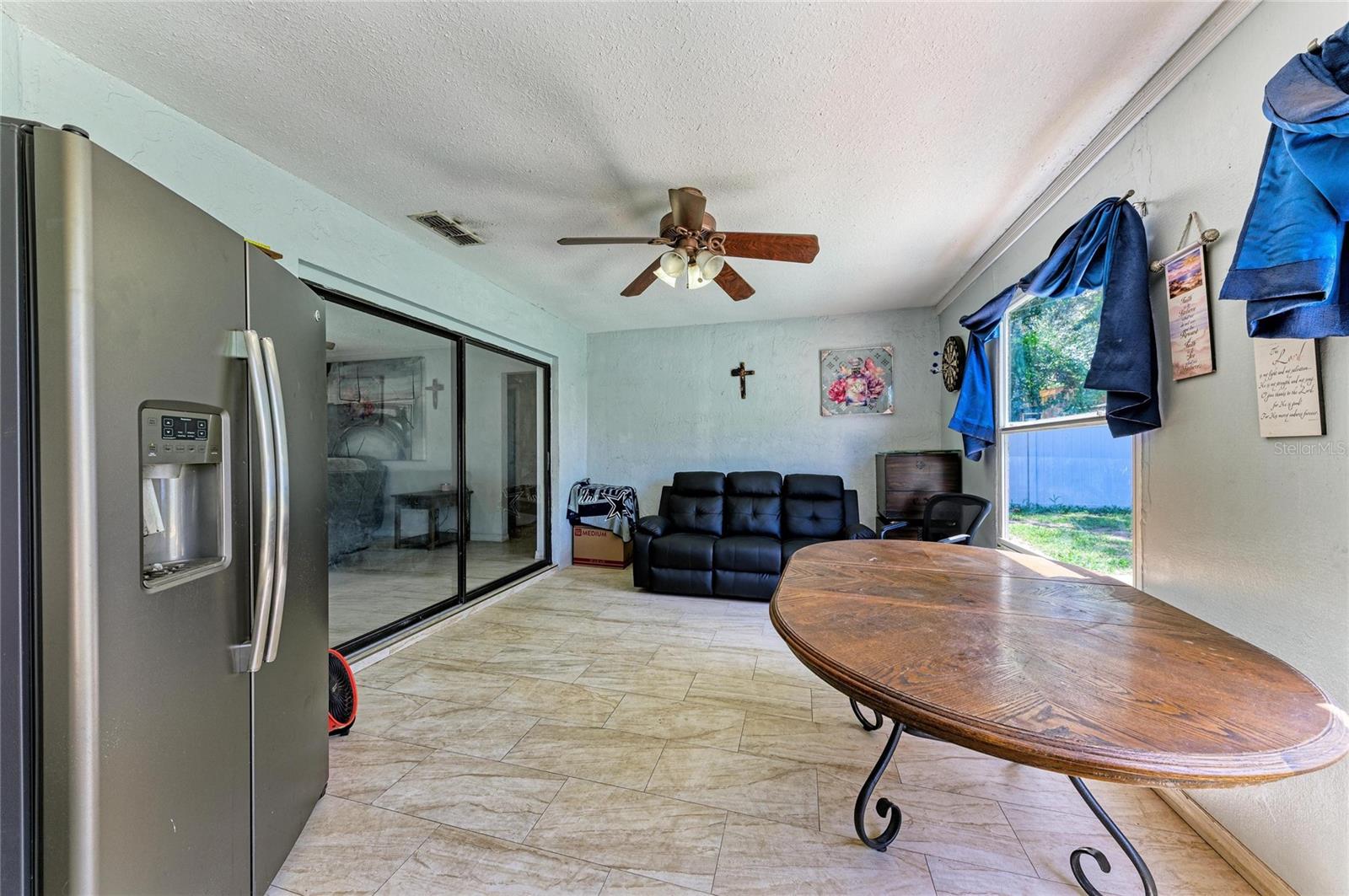 1520 SUNNYHILLS DR