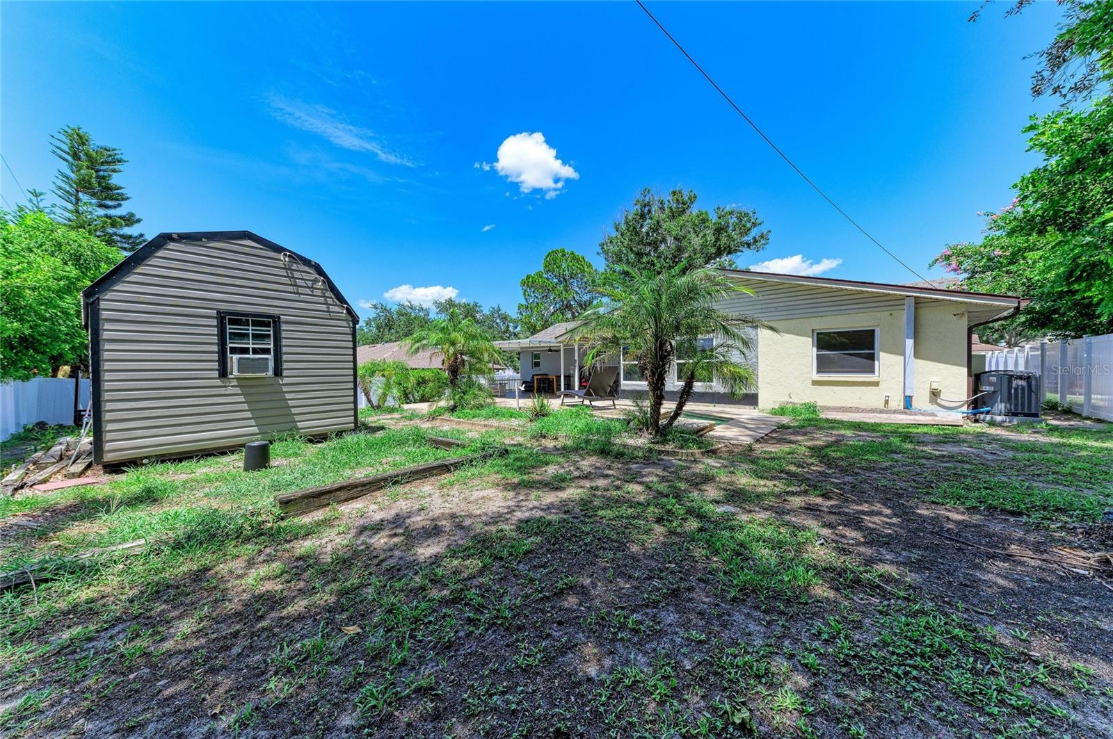 1520 SUNNYHILLS DR