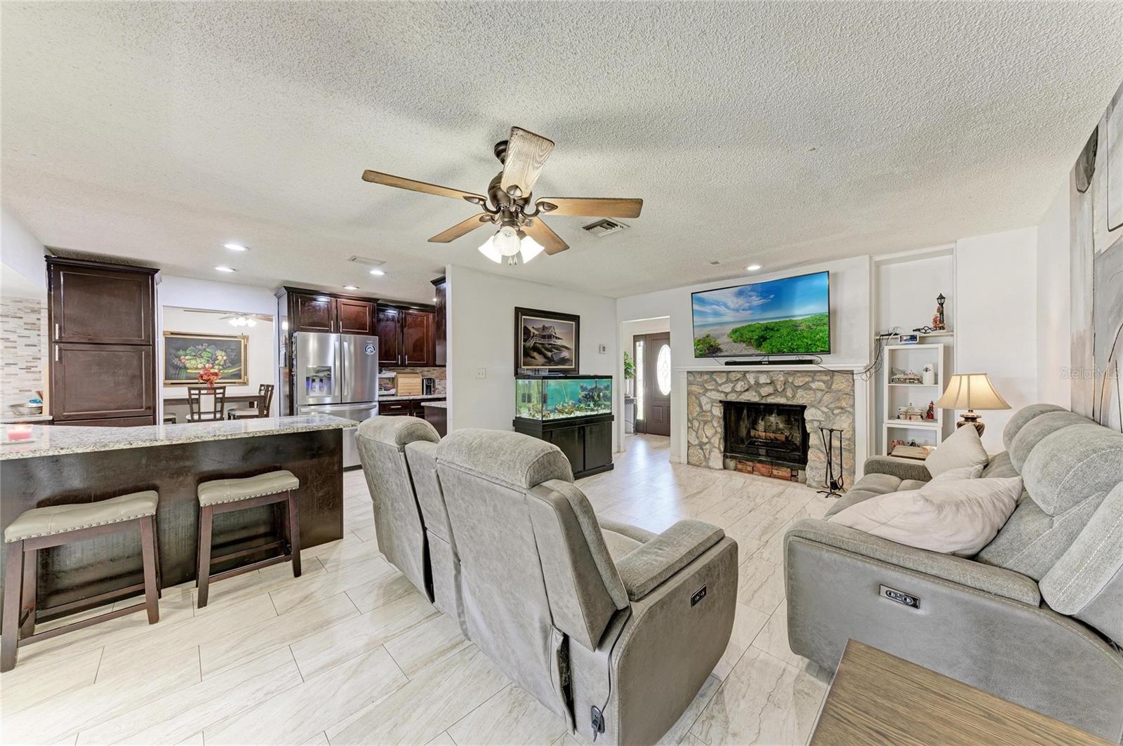 1520 SUNNYHILLS DR