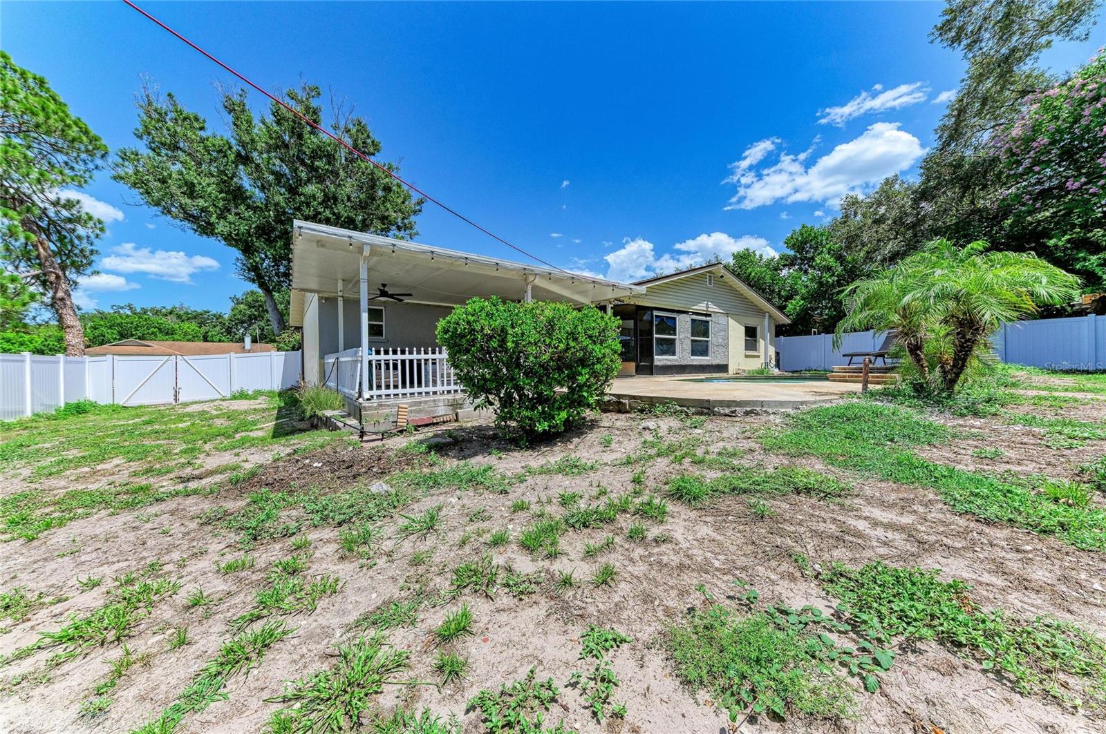 1520 SUNNYHILLS DR
