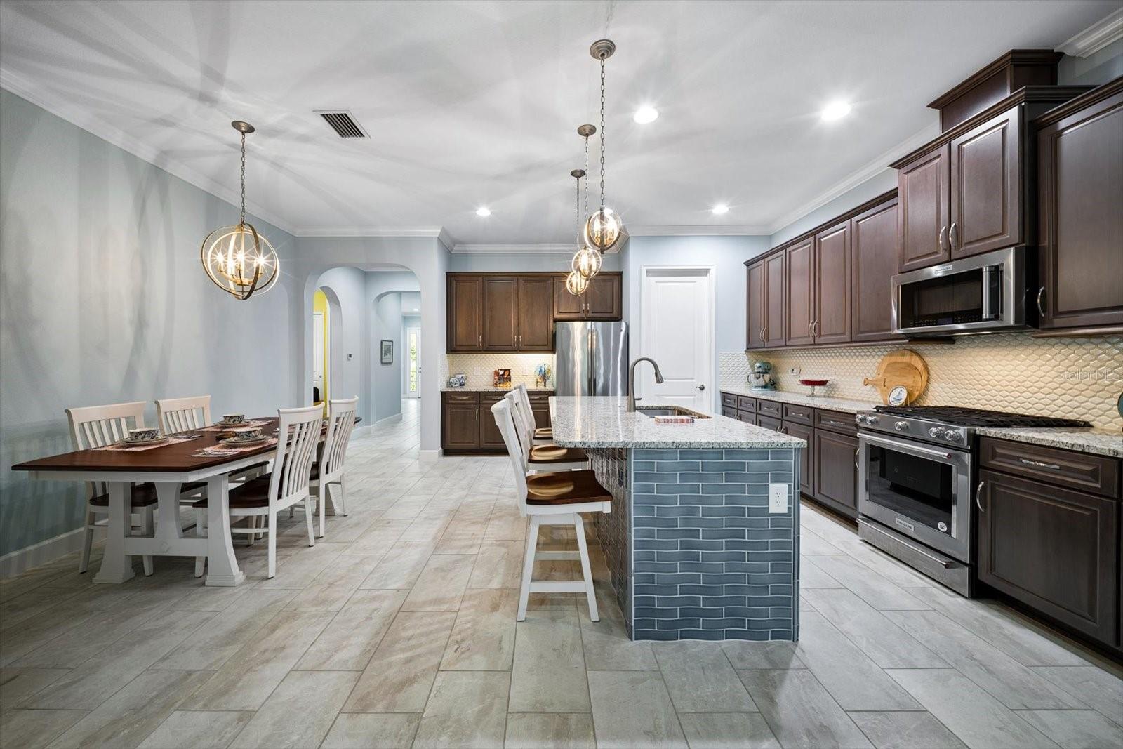 2304 STARWOOD CT