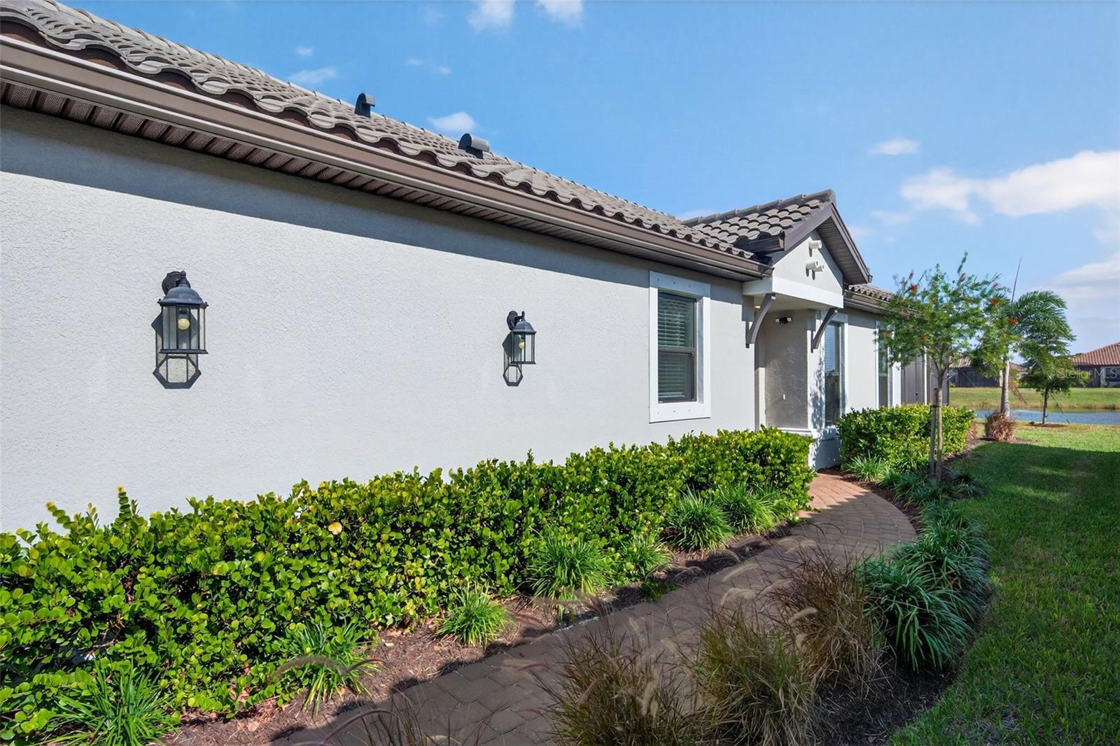 3021 VENETO CT
