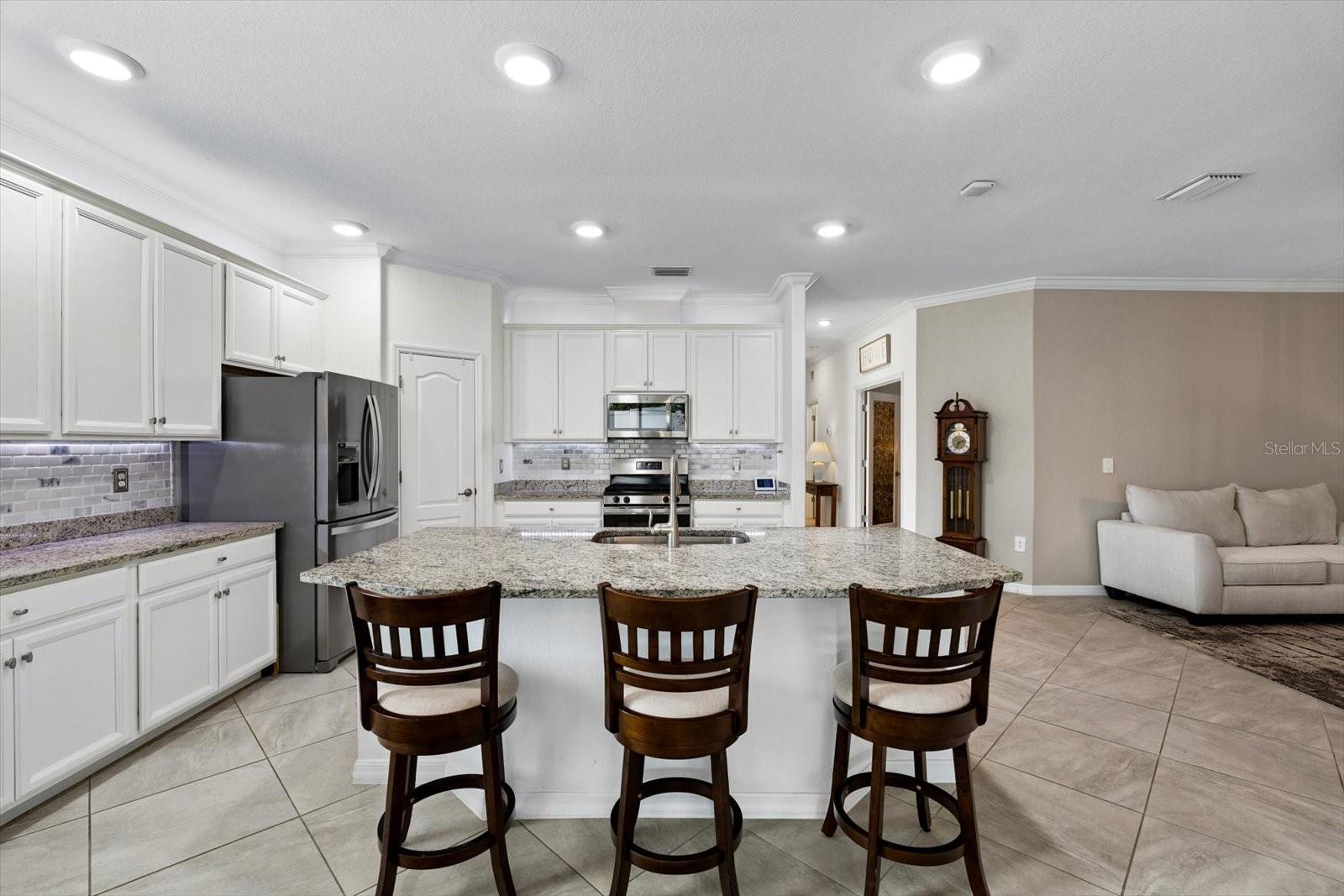 2505 AVOLET CT