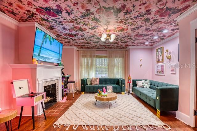 2520 11TH AVE W