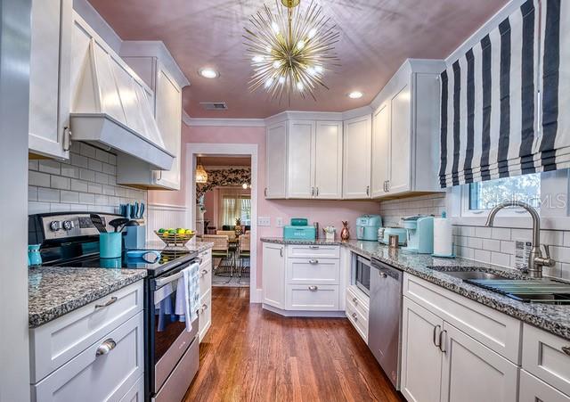 2520 11TH AVE W