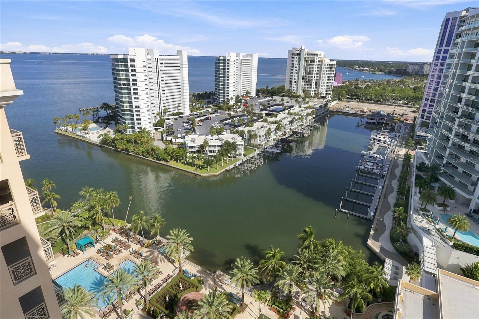 1111 RITZ CARLTON DR #1704
