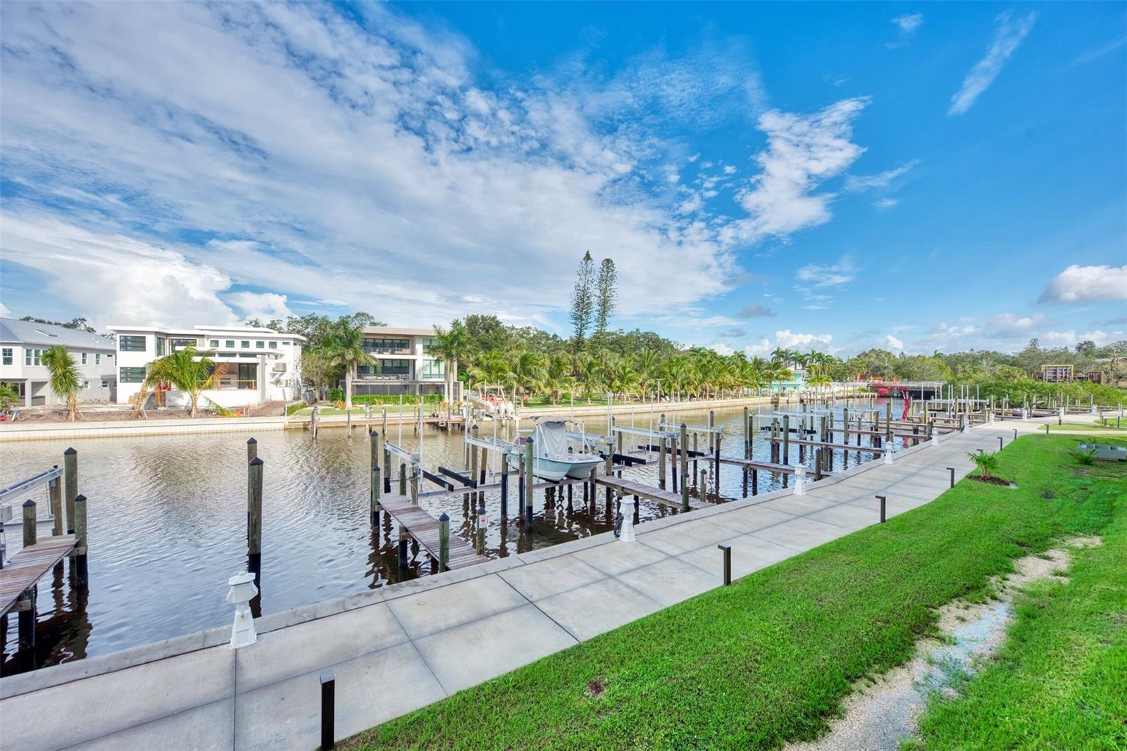 1703 N TAMIAMI TRL #307