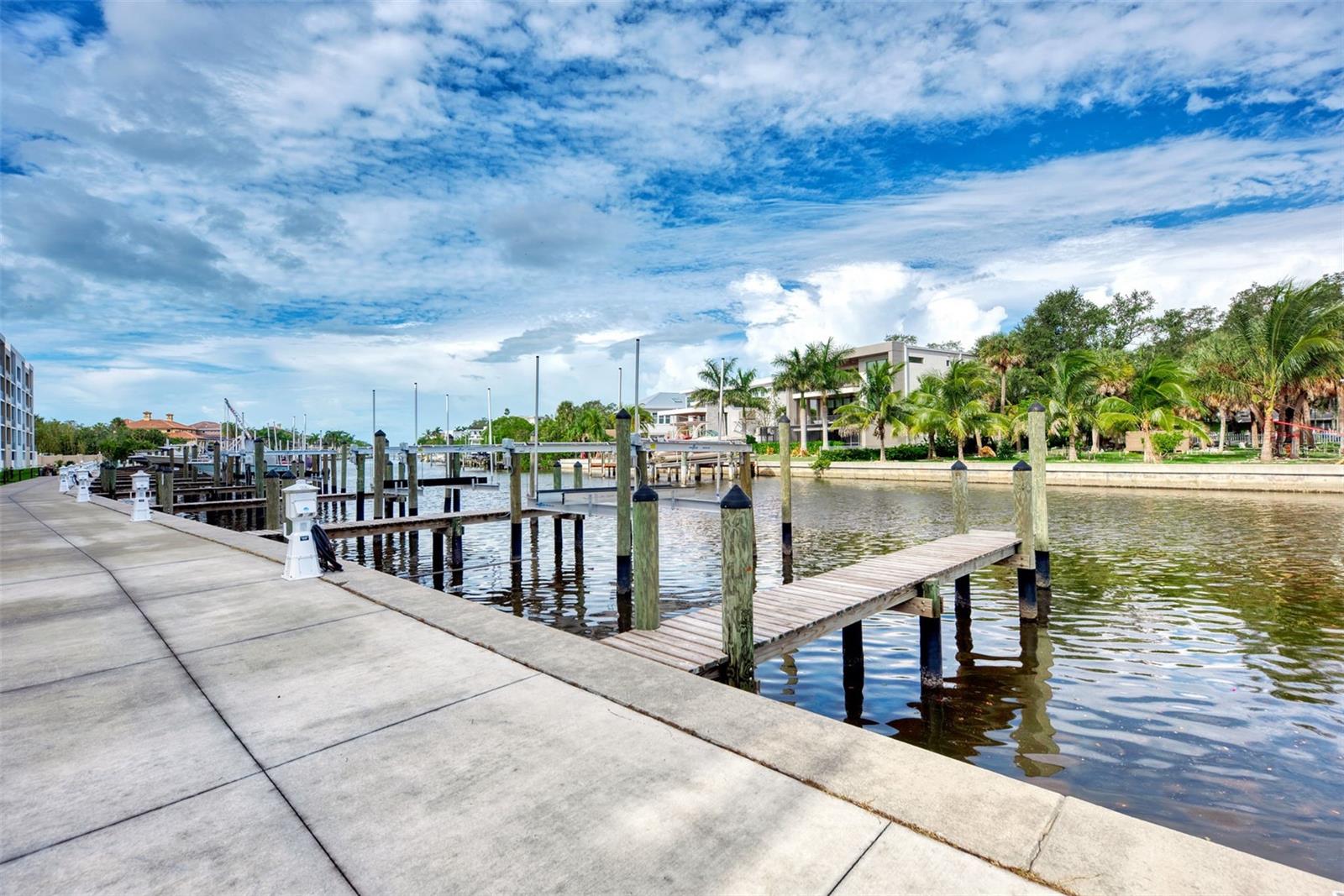 1703 N TAMIAMI TRL #307