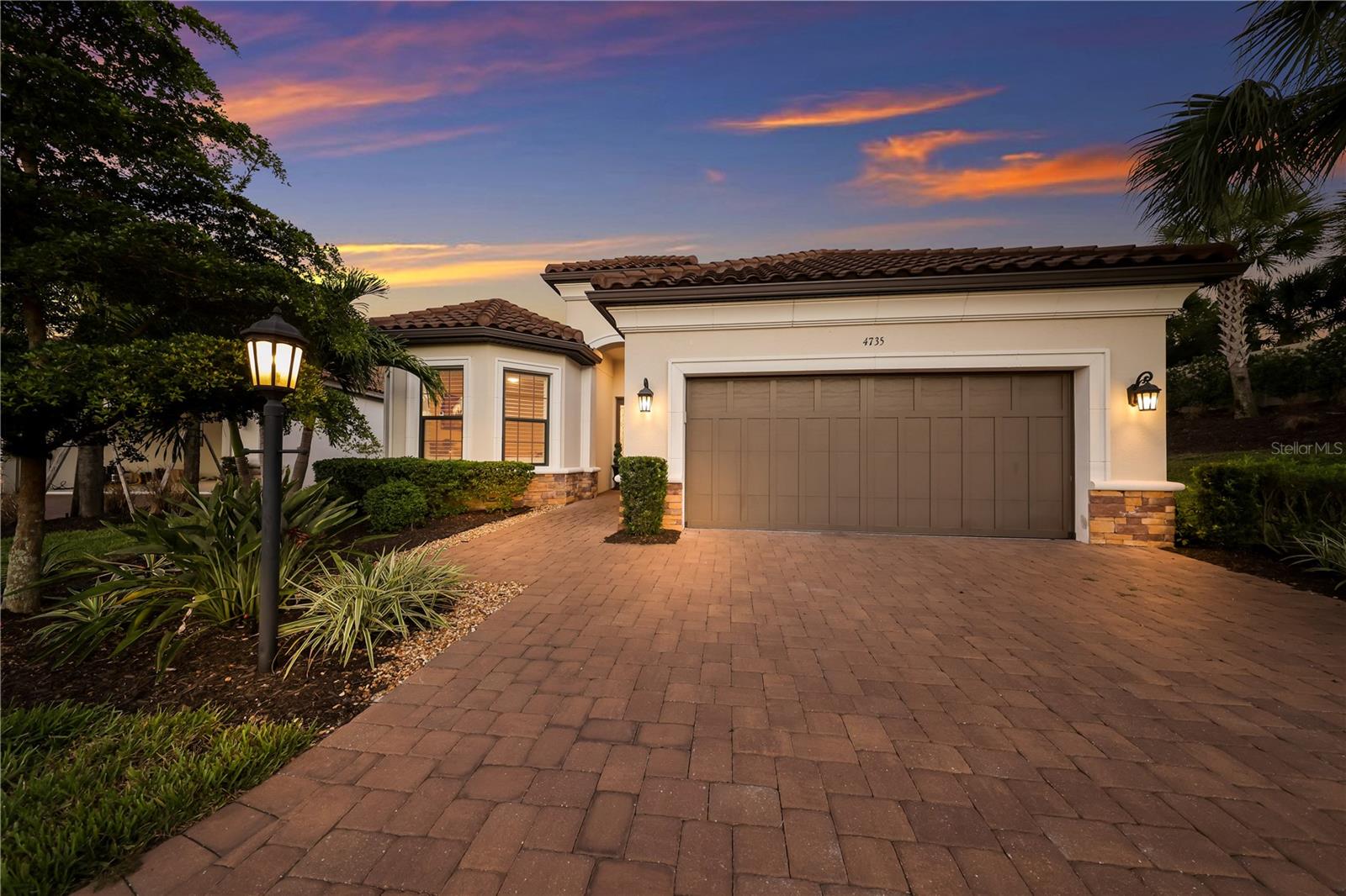 4735 CASSIO CT