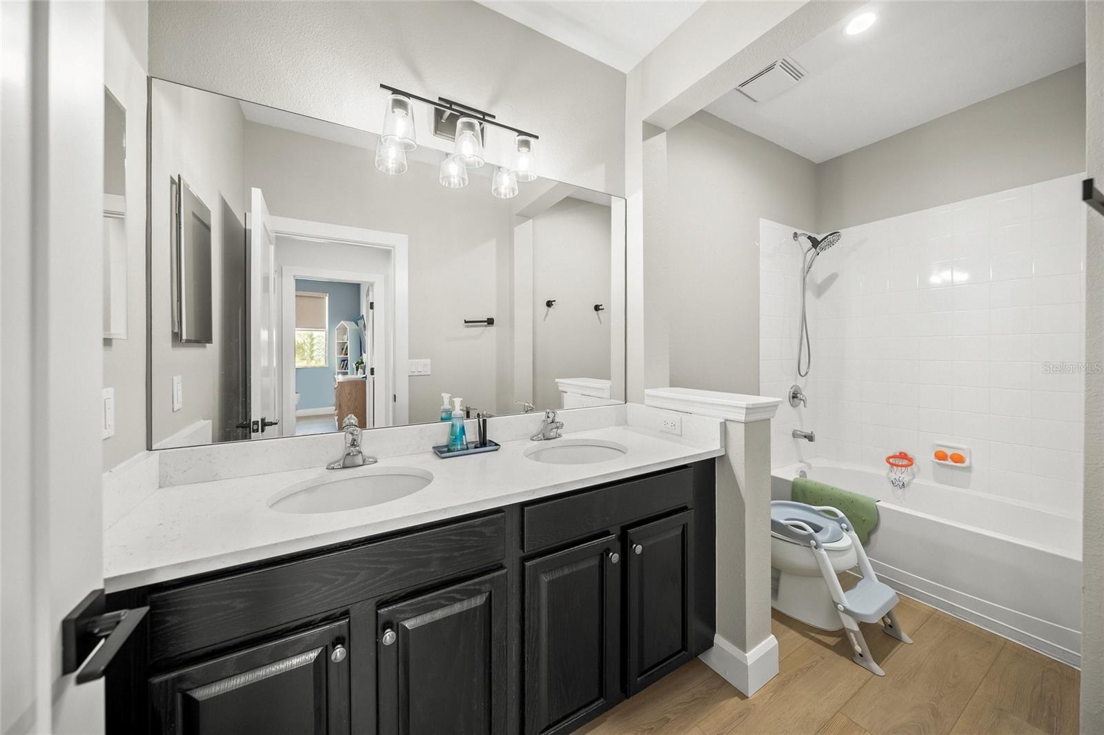4707 GARDEN ARBOR WAY