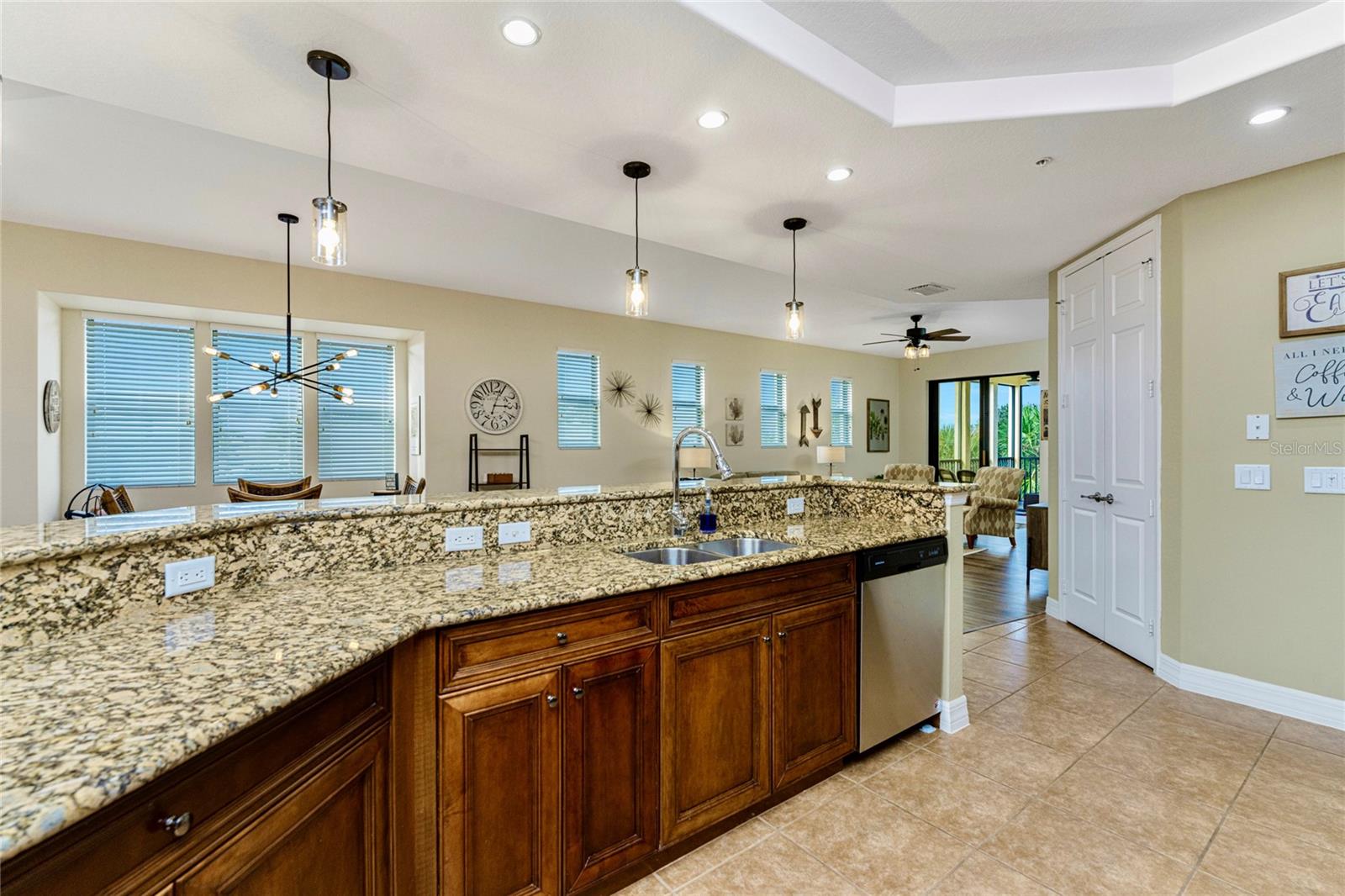 1340 ROCK DOVE CT #121