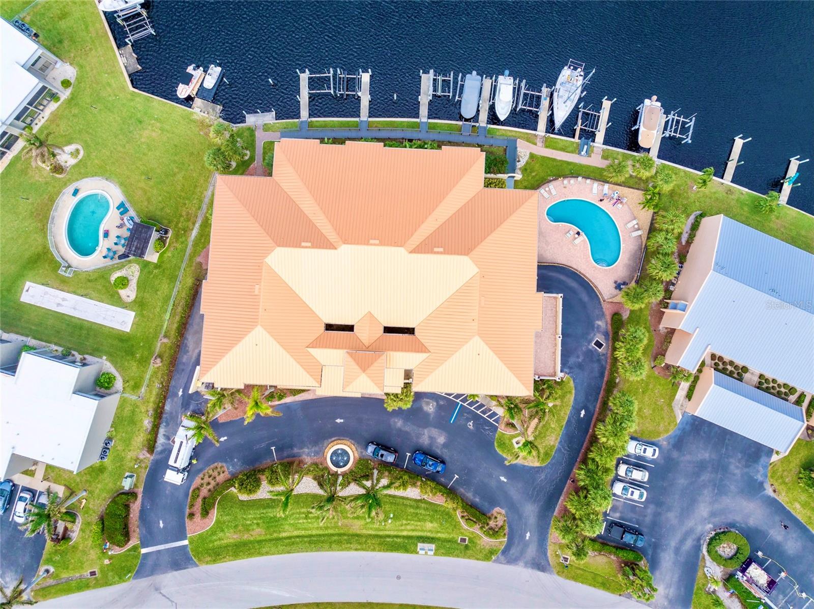 1340 ROCK DOVE CT #121