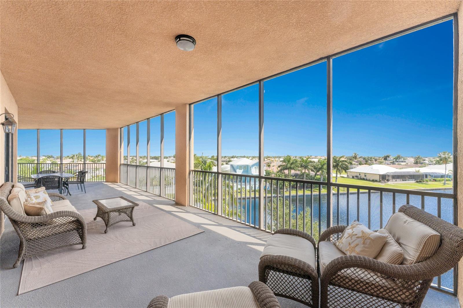 88 VIVANTE BLVD #8845/405
