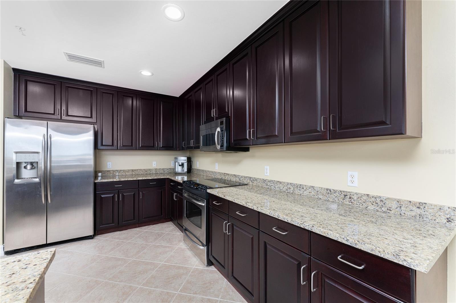 88 VIVANTE BLVD #8845/405