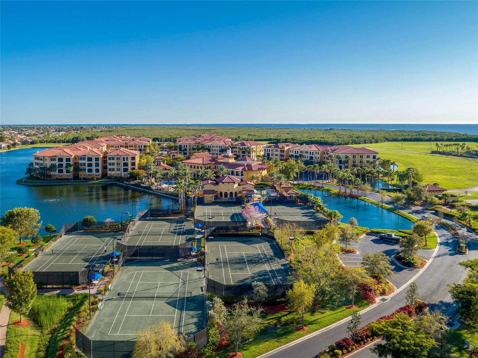 88 VIVANTE BLVD #8845/405