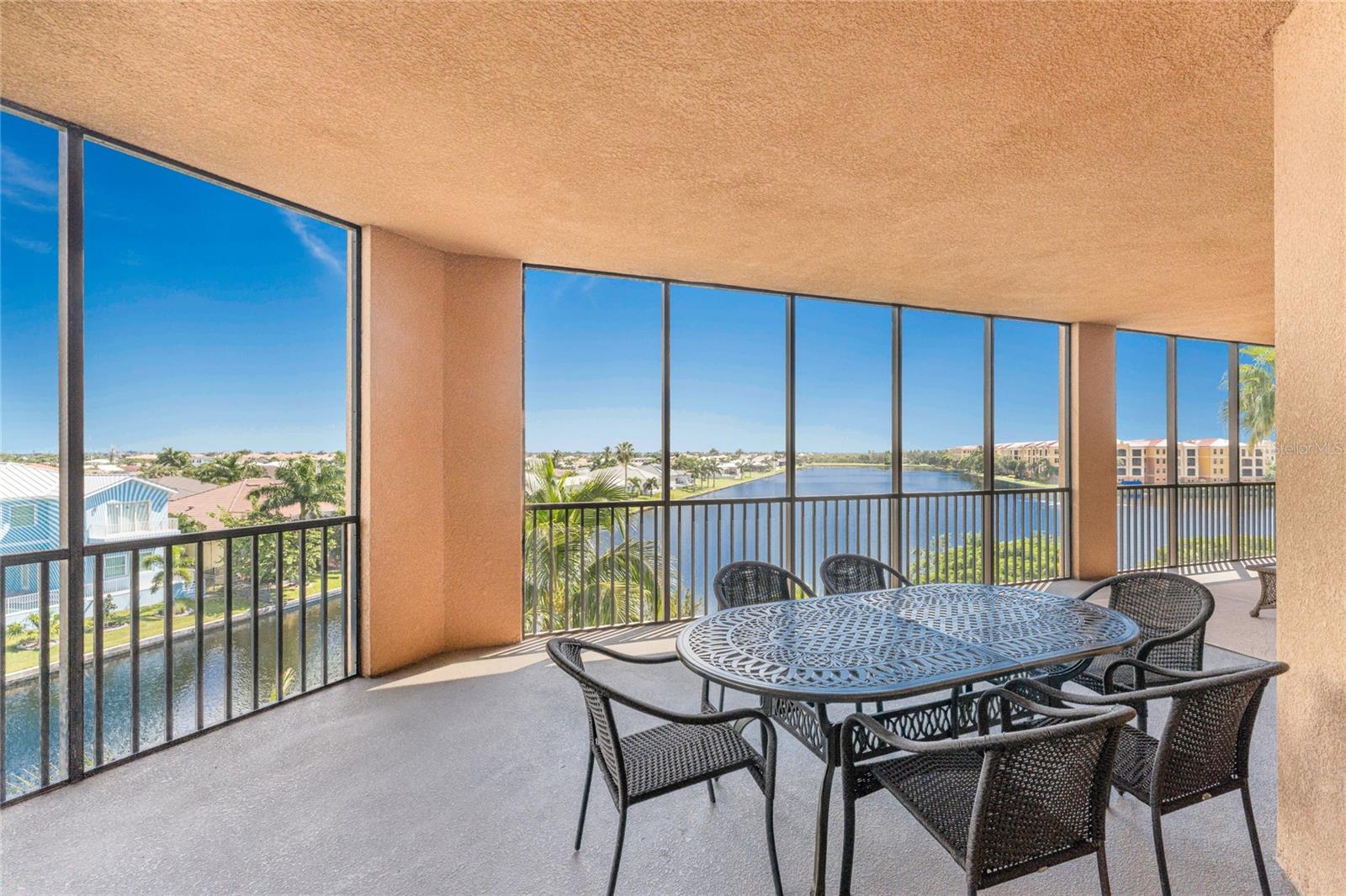 88 VIVANTE BLVD #8845/405