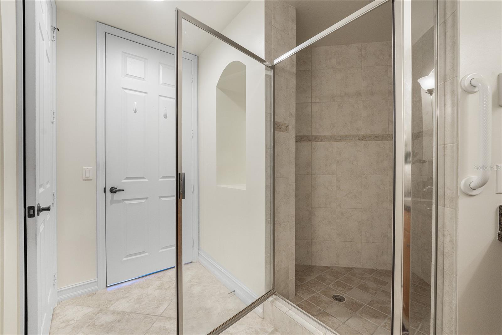 85 VIVANTE BLVD #8524