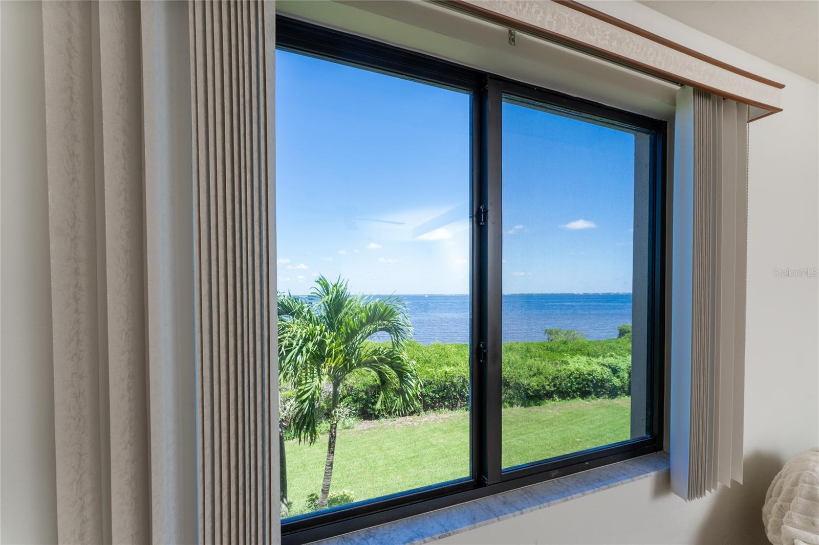 85 VIVANTE BLVD #8524