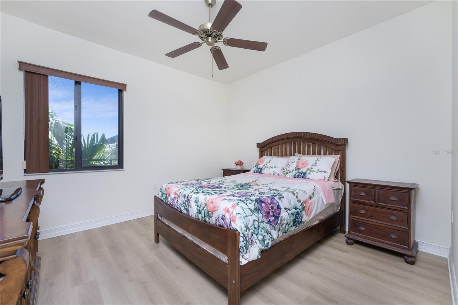 85 VIVANTE BLVD #8524