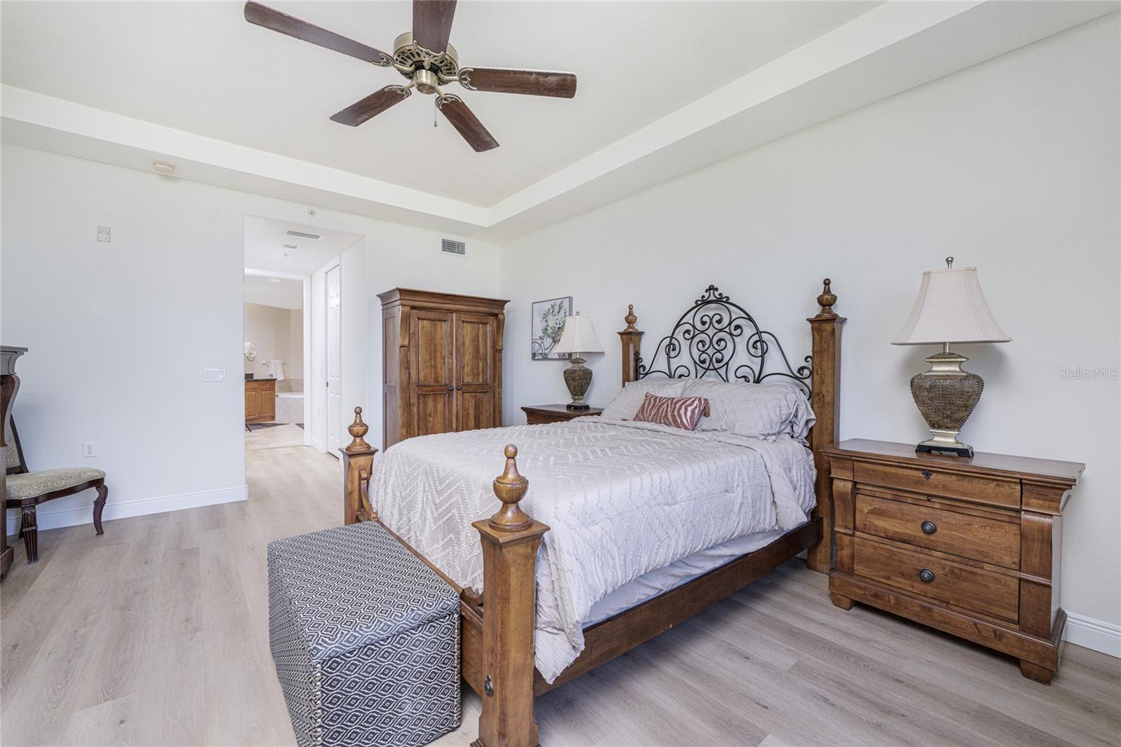 85 VIVANTE BLVD #8524