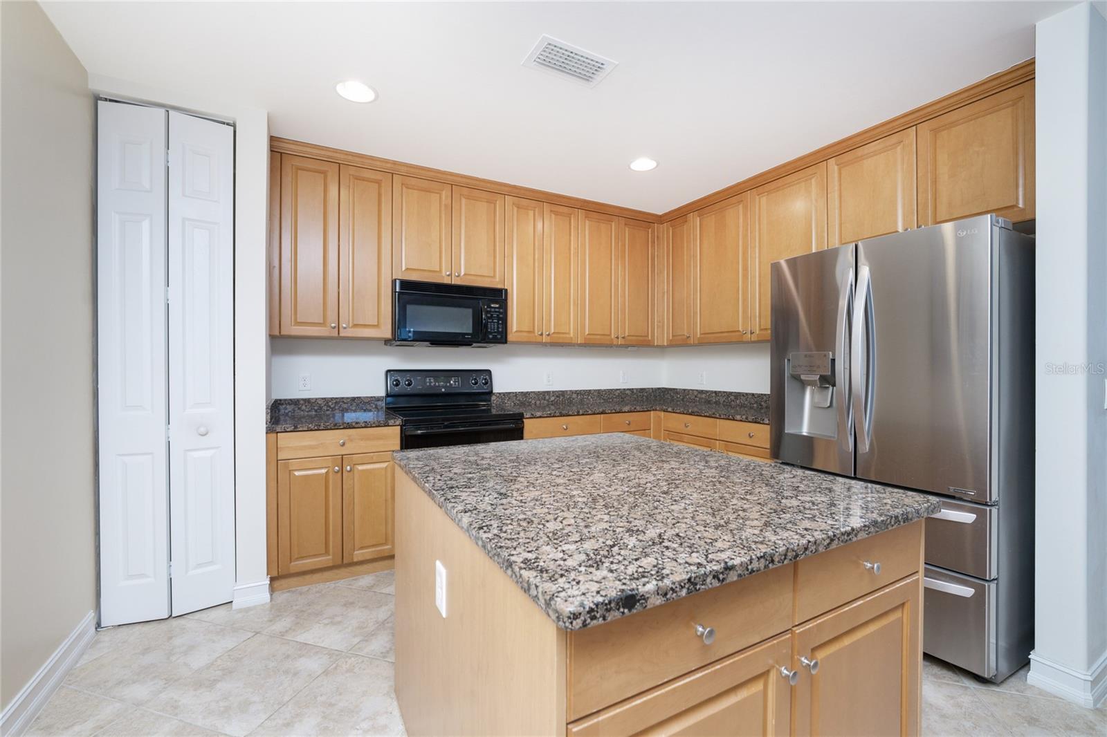 85 VIVANTE BLVD #8524