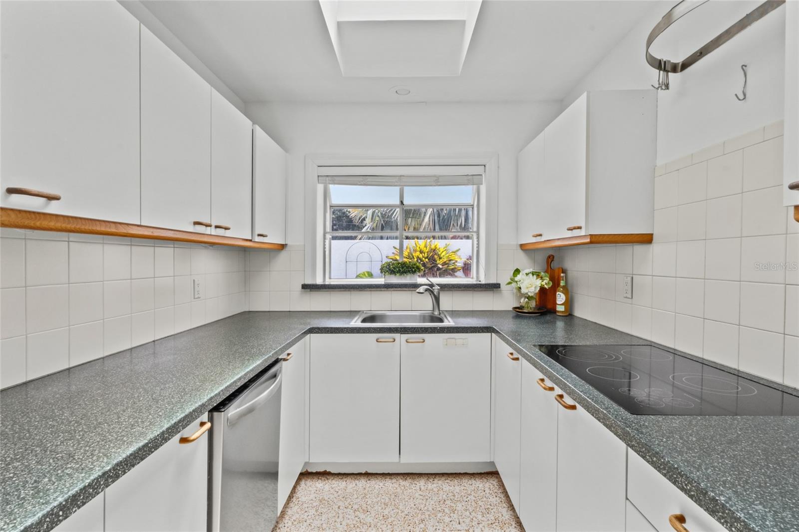 3536 JAFFA DR
