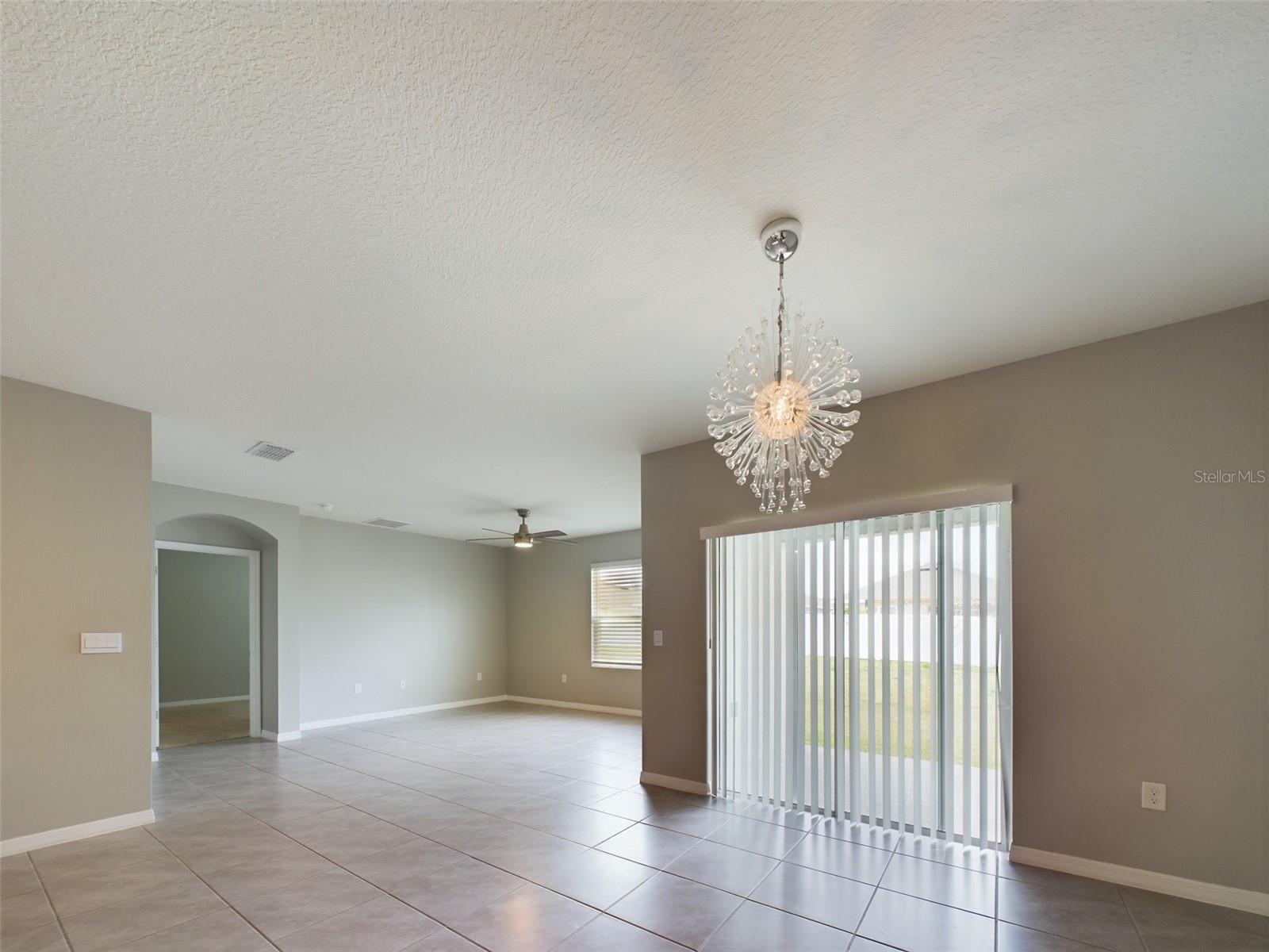 1502 JADEWOOD WAY