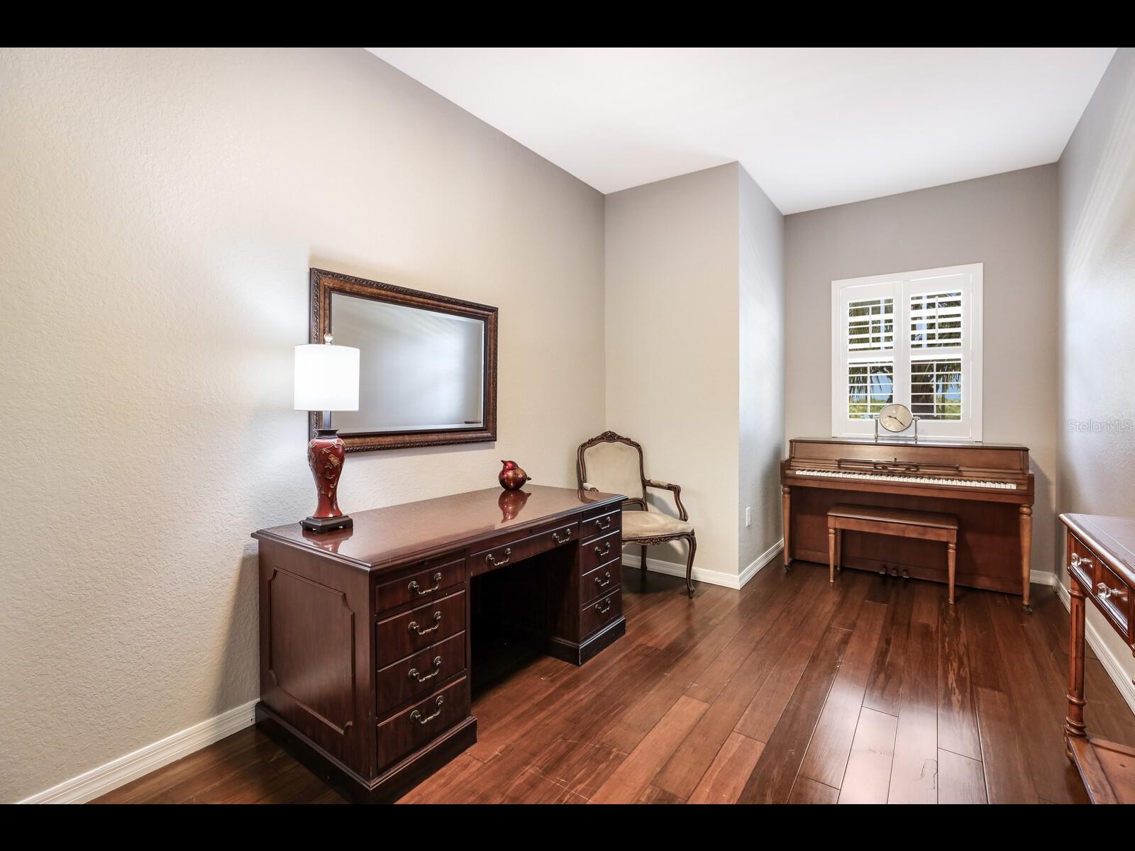 1064 N TAMIAMI TRL #1219