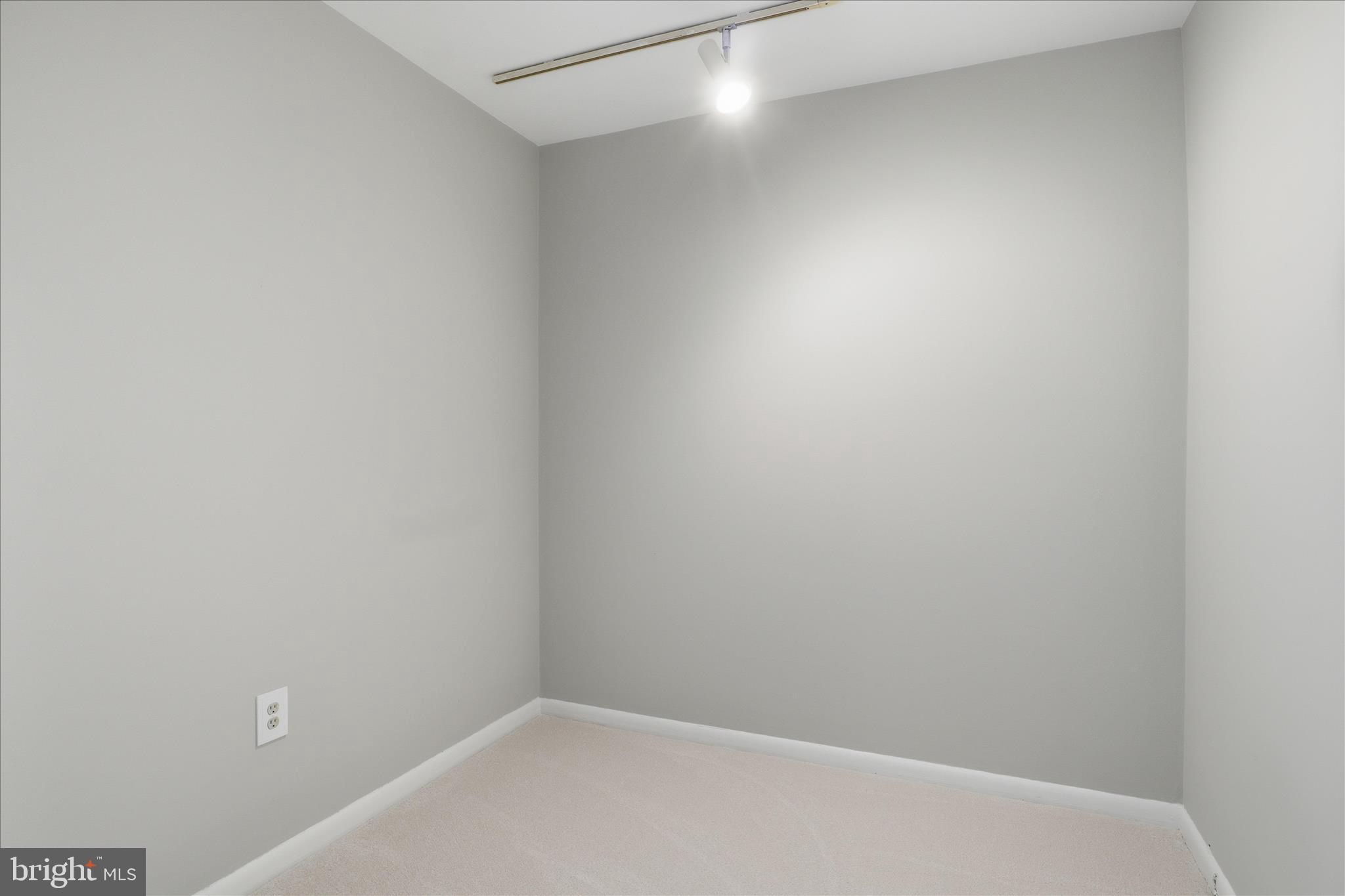 10721 WEST DRIVE 302