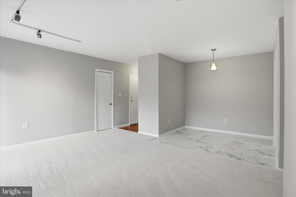 10721 WEST DRIVE 302