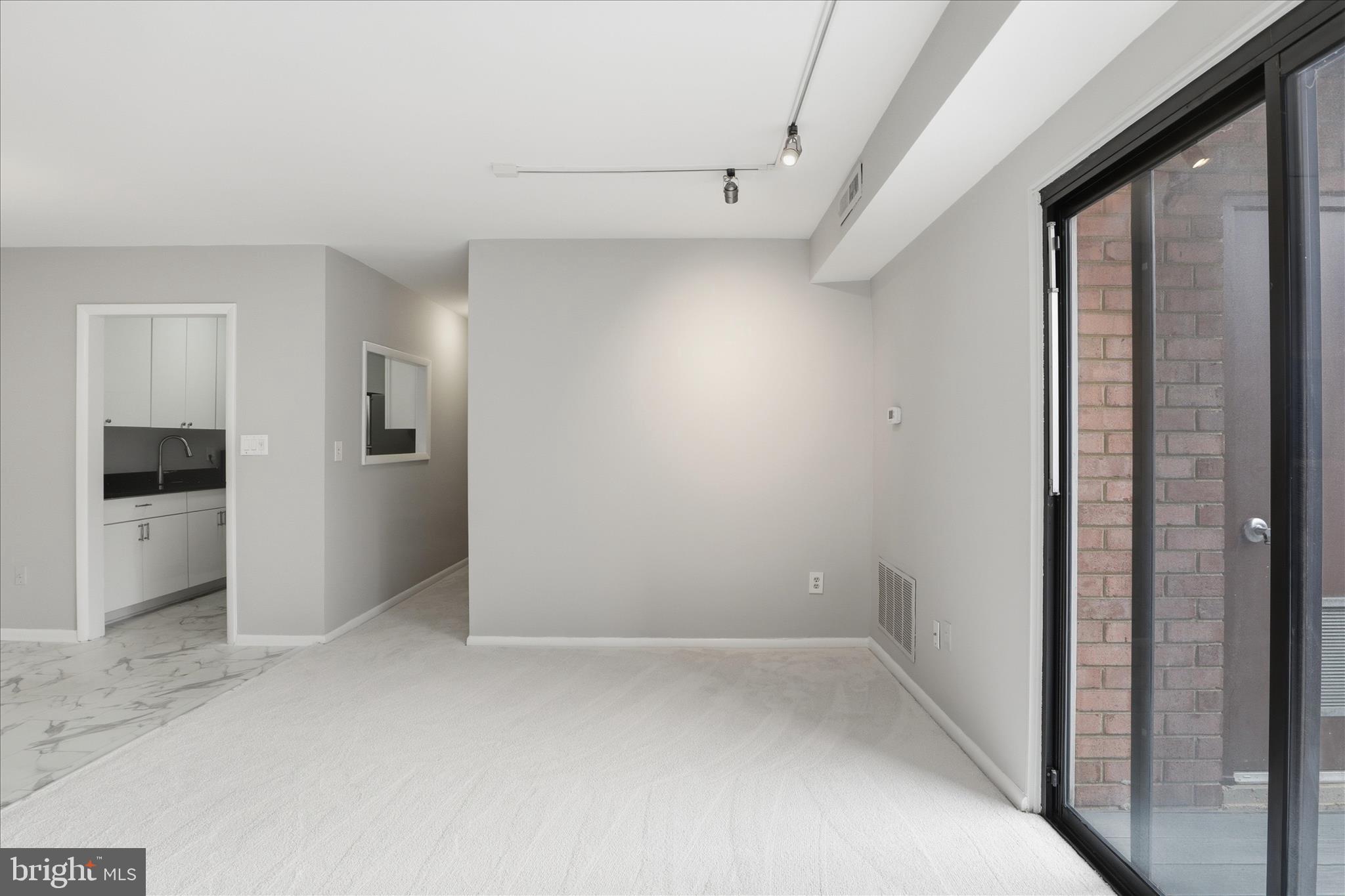 10721 WEST DRIVE 302