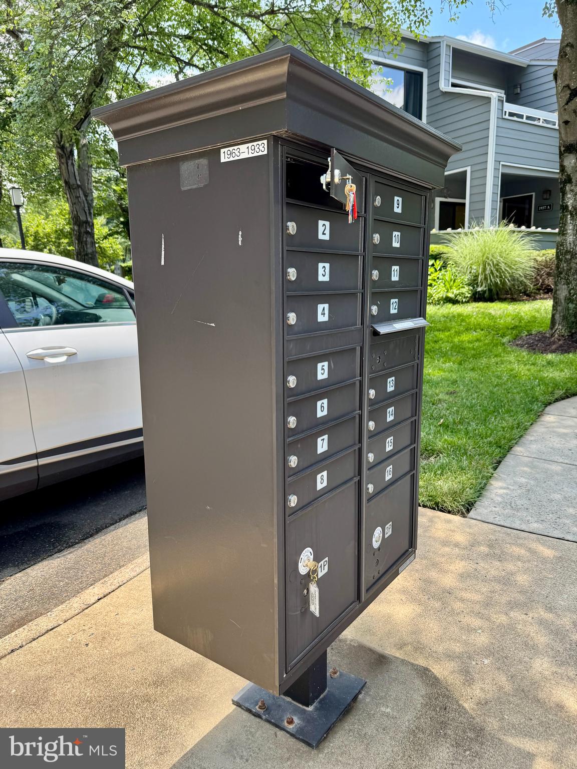 1963 VILLARIDGE DRIVE A