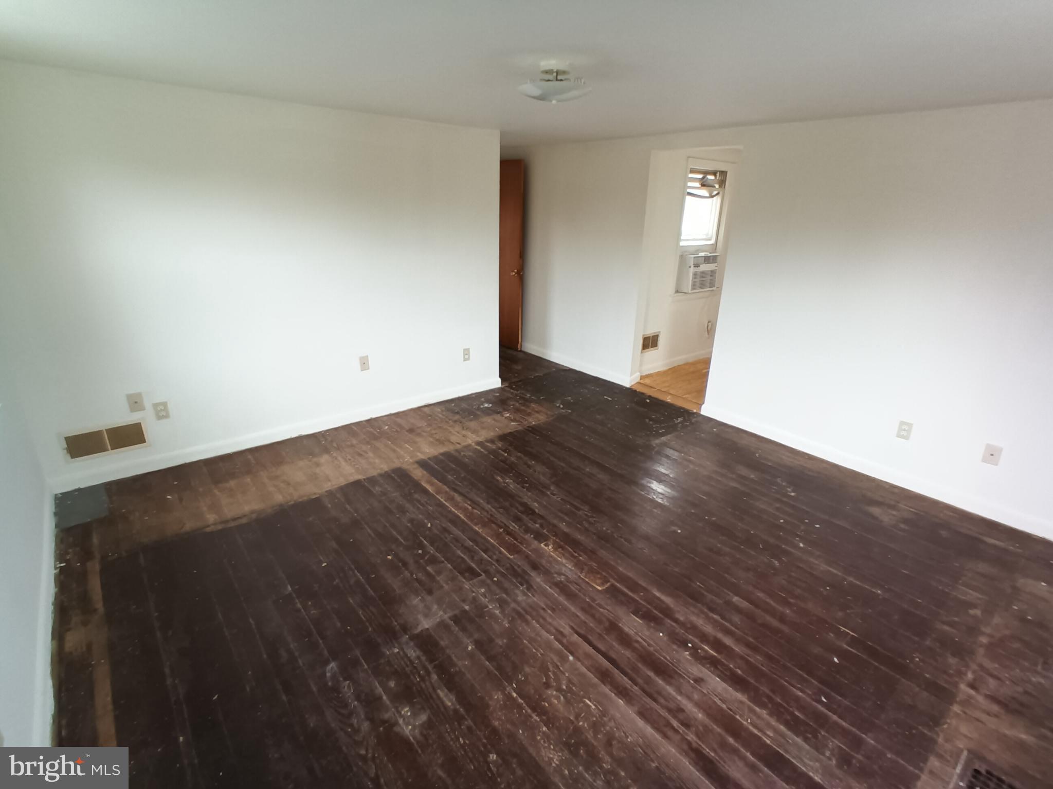 213 OLD WATERFORD ROAD NW