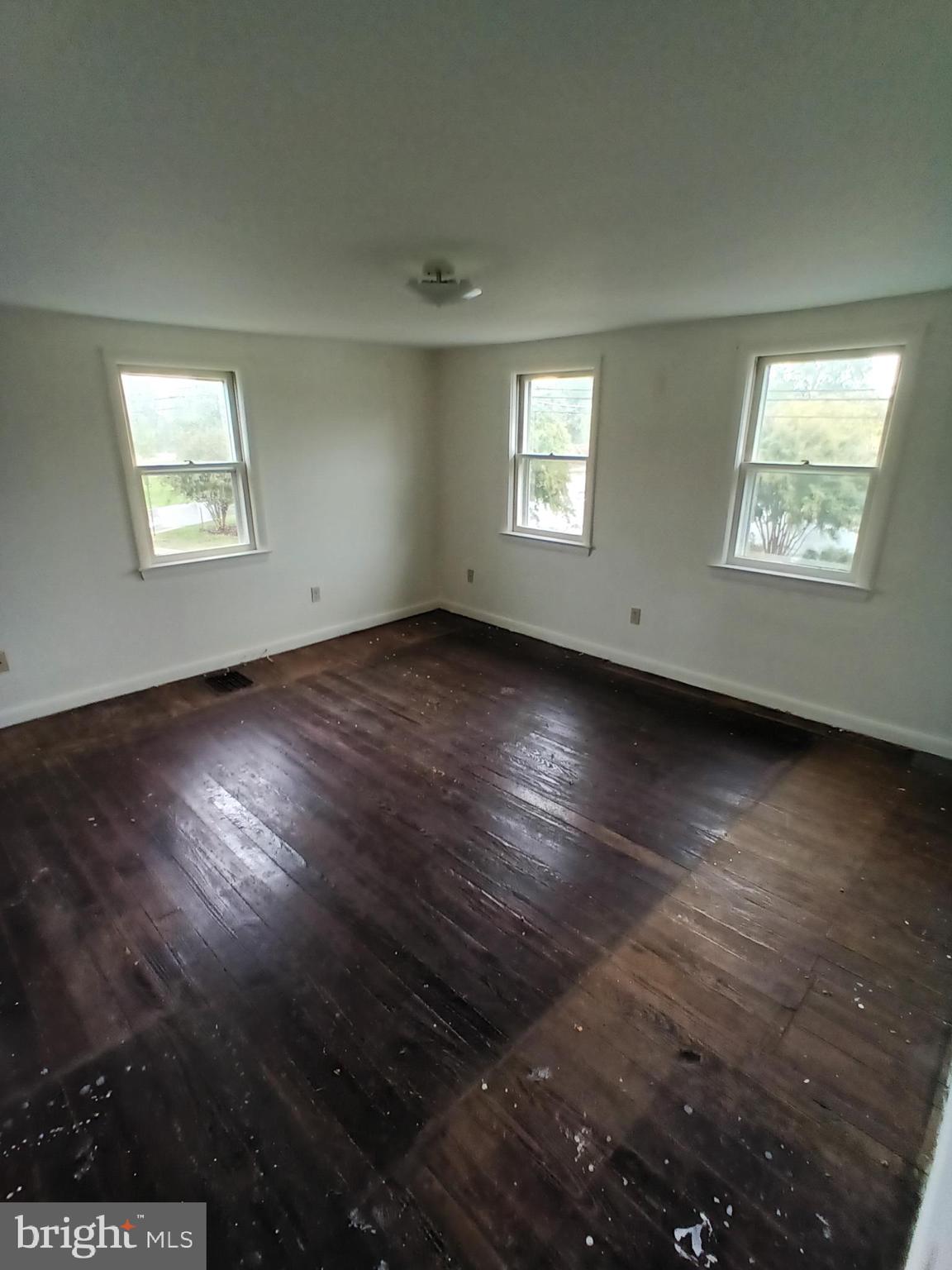 213 OLD WATERFORD ROAD NW