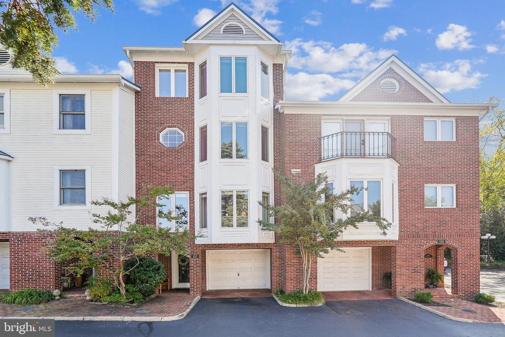 105 CHESTERFIELD PLACE SW