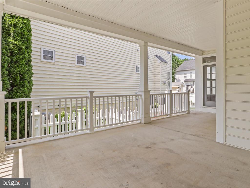 17494 LETHRIDGE CIRCLE