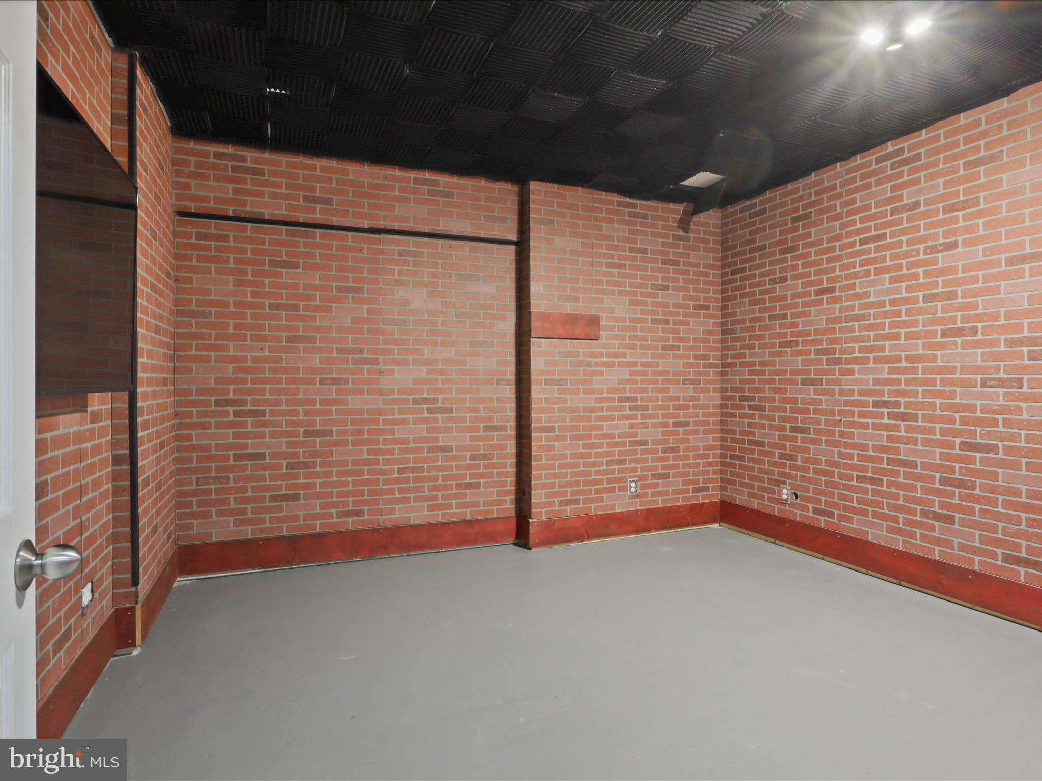 17494 LETHRIDGE CIRCLE