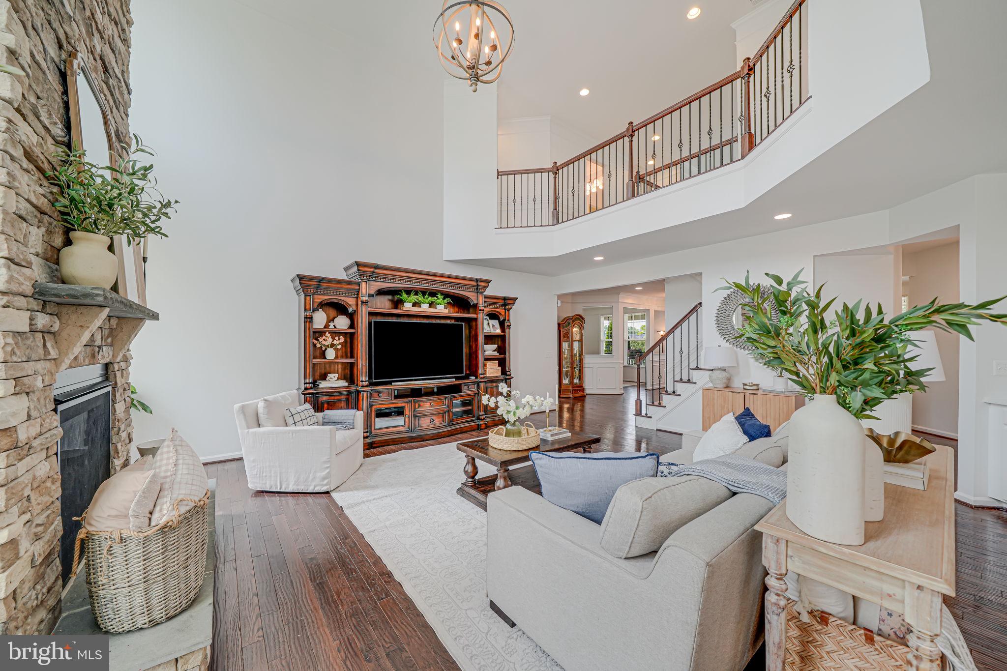 40976 MAPLEHURST DRIVE