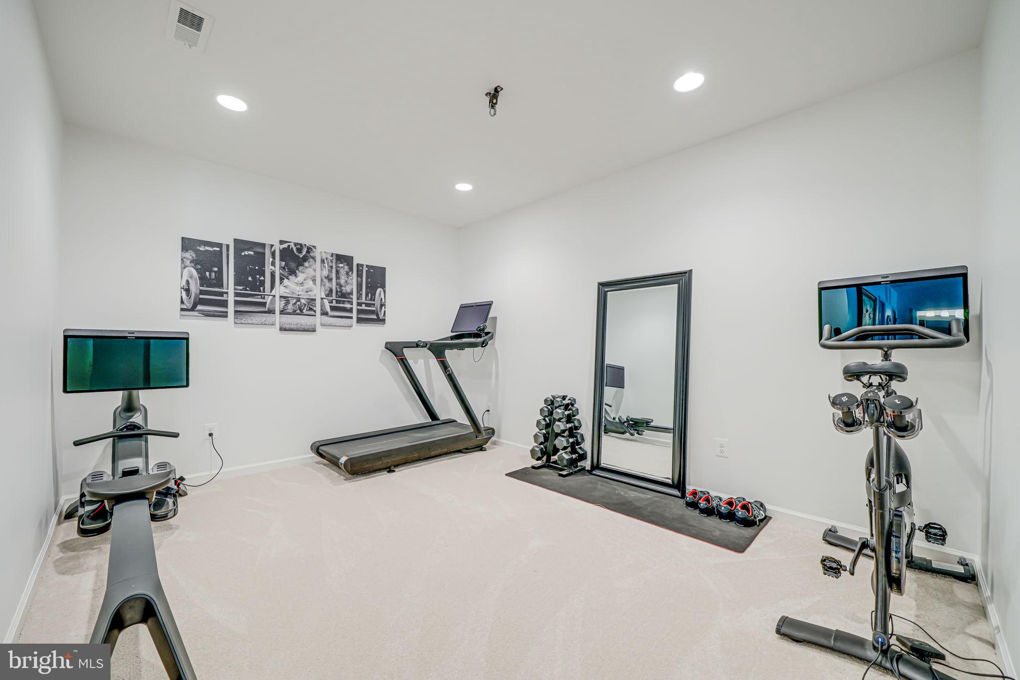 40976 MAPLEHURST DRIVE