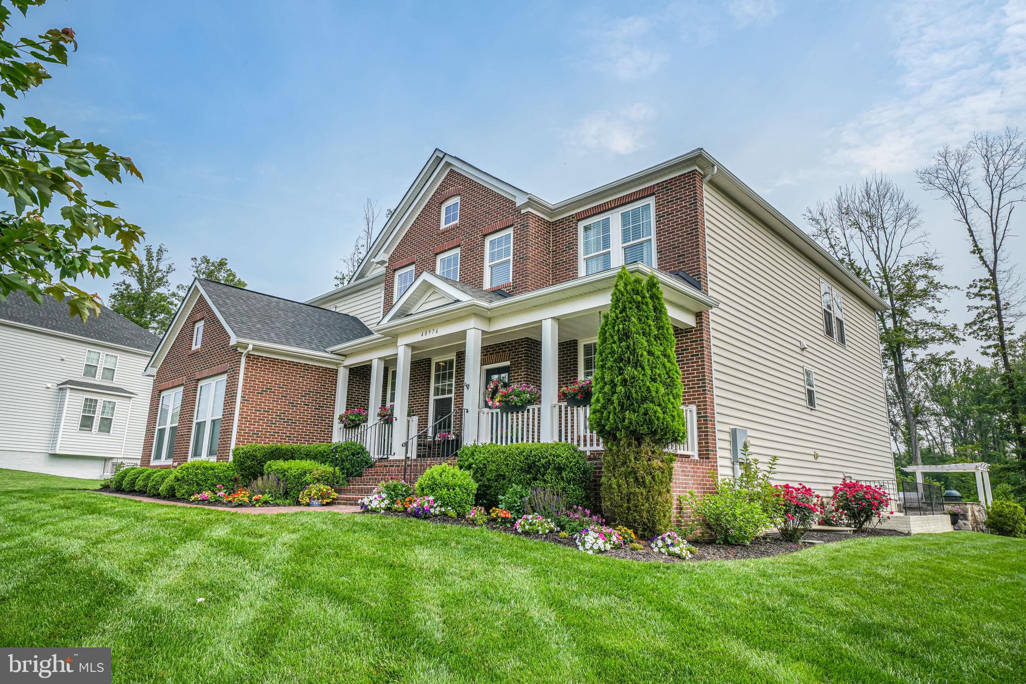 40976 MAPLEHURST DRIVE