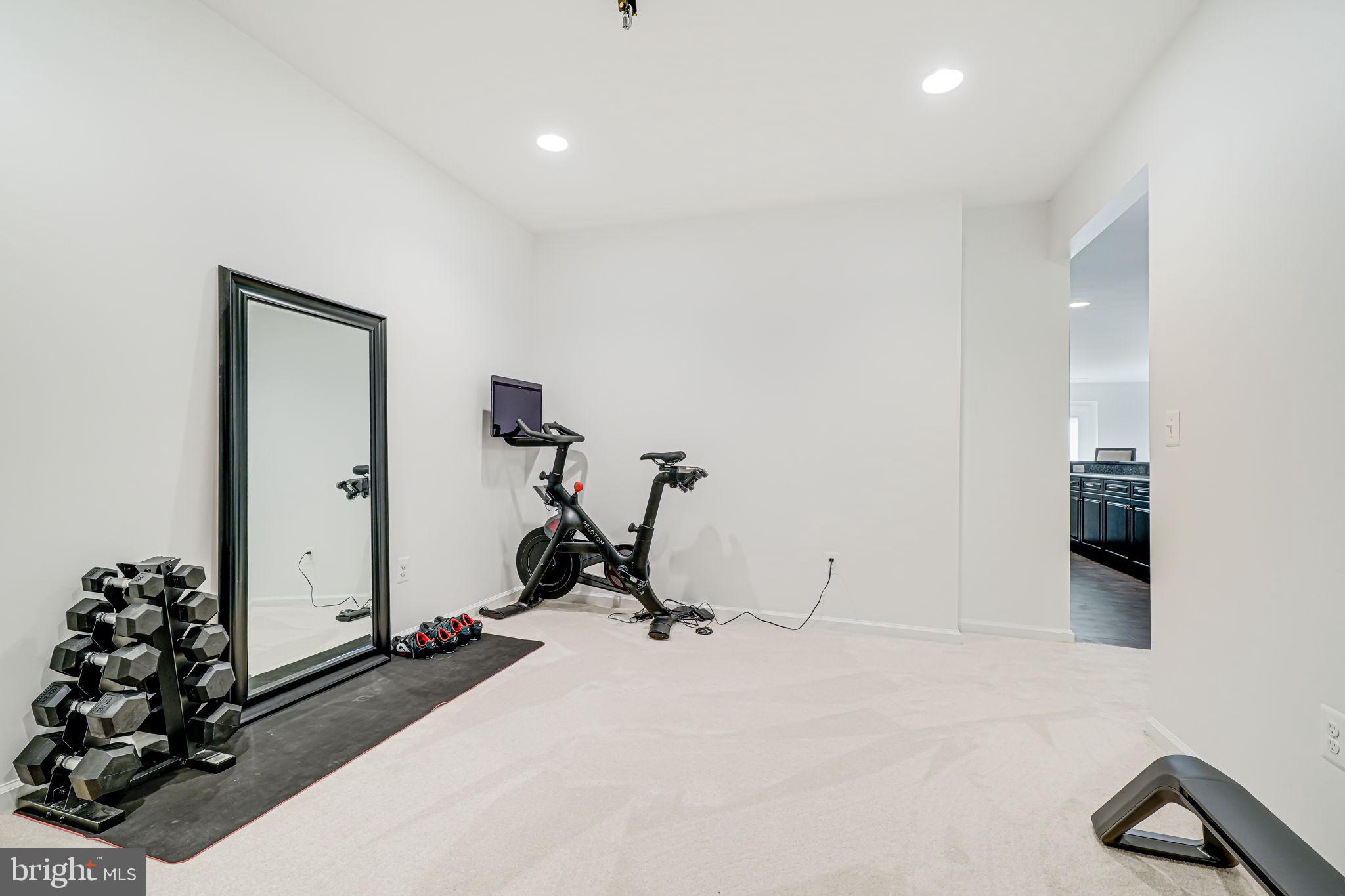 40976 MAPLEHURST DRIVE